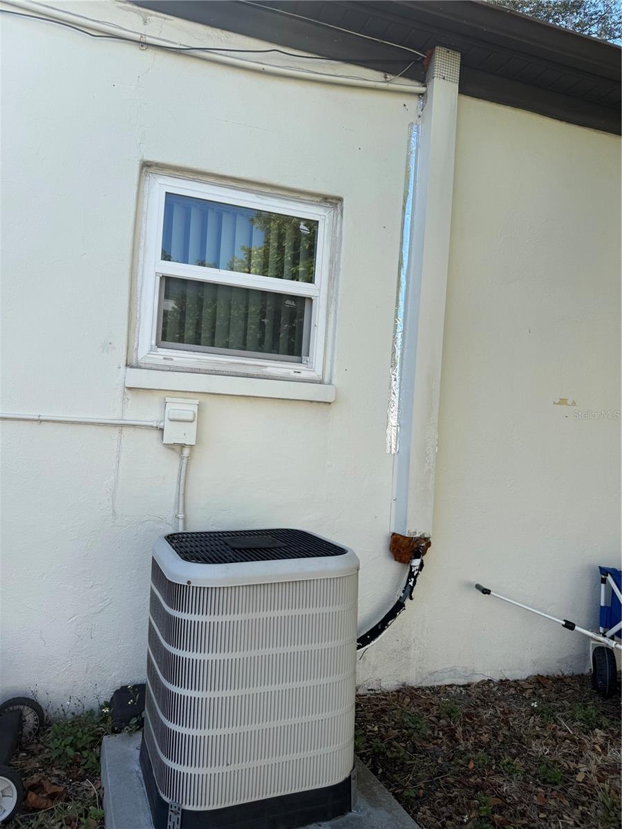 Image 14 of 23 For 6100 Main Street A