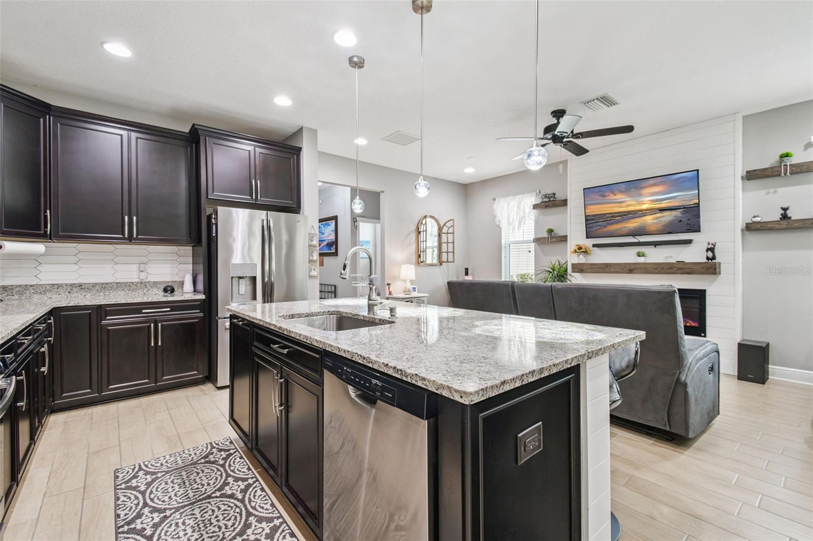 Image 19 of 58 For 13019 Batten Lane