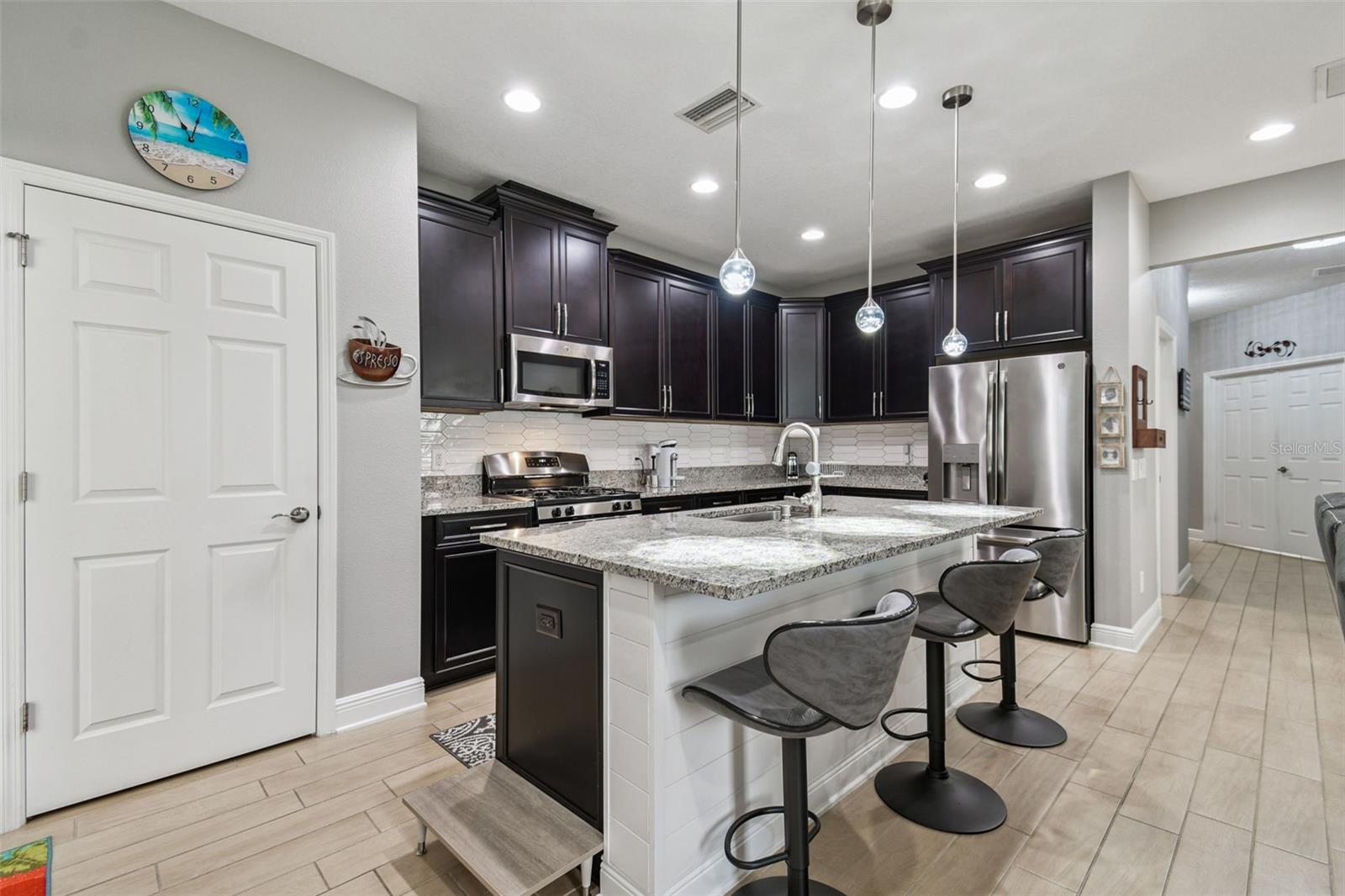 Image 2 of 58 For 13019 Batten Lane