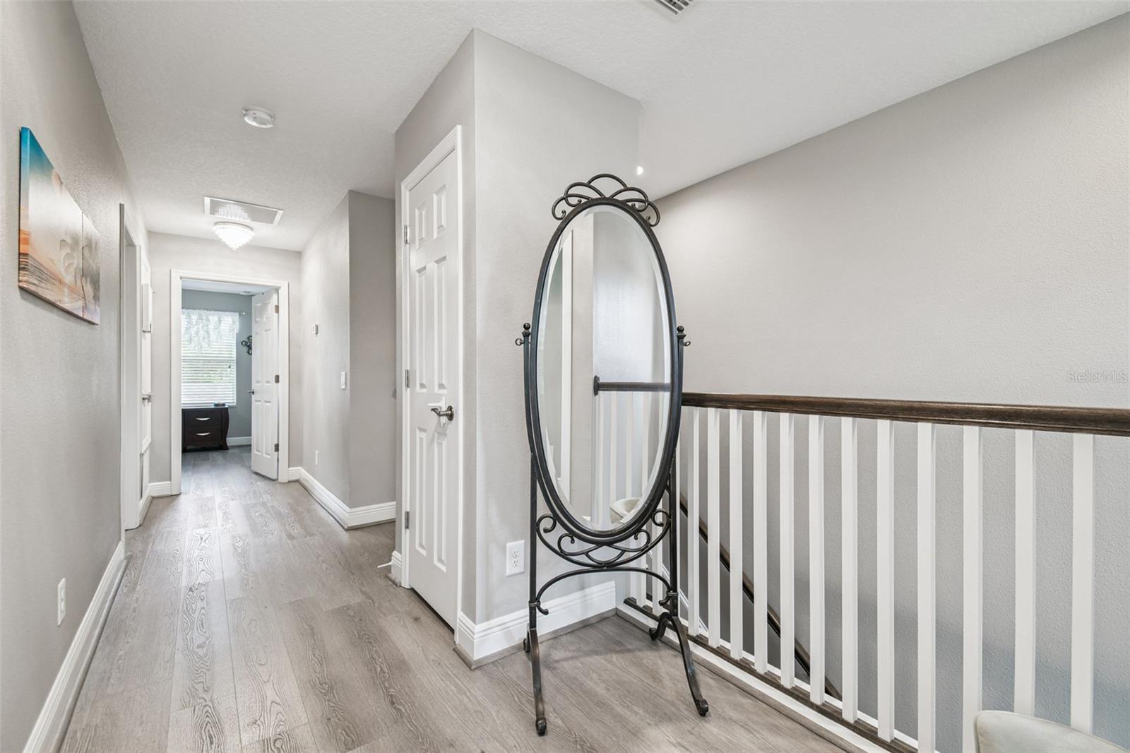 Image 24 of 58 For 13019 Batten Lane