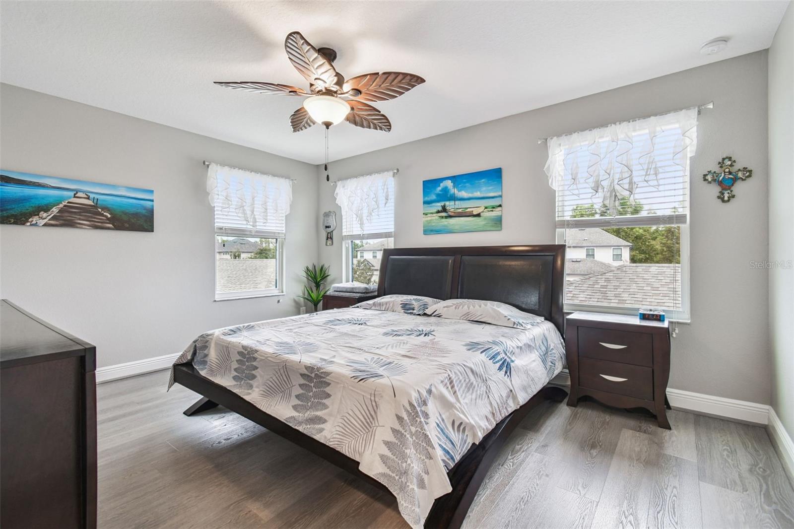 Image 31 of 58 For 13019 Batten Lane