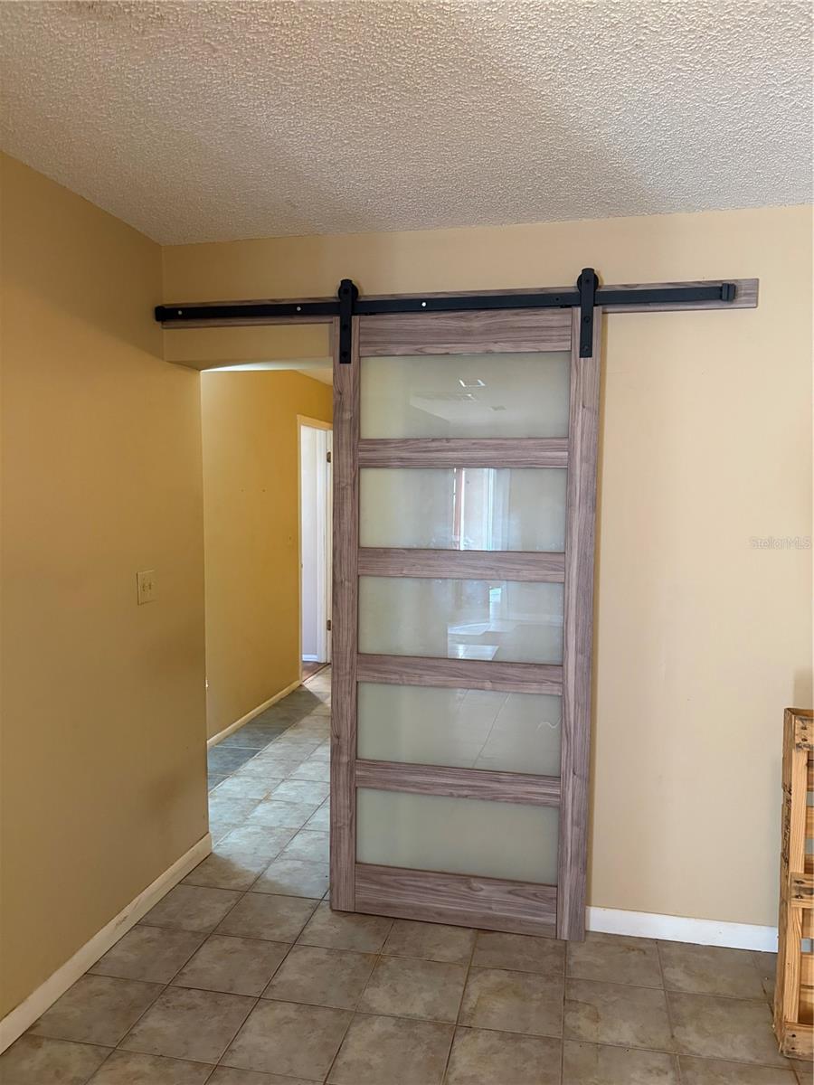 Image 18 of 30 For 1362 Waterfall Drive