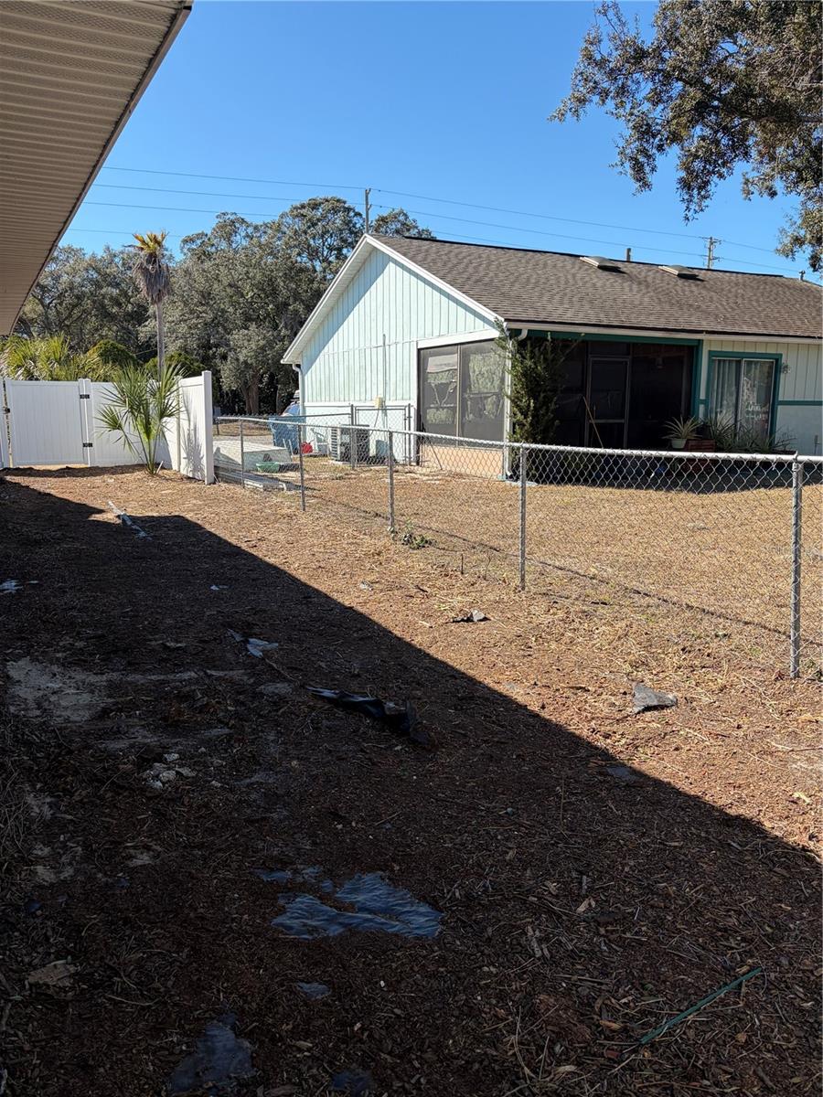 Image 27 of 30 For 1362 Waterfall Drive