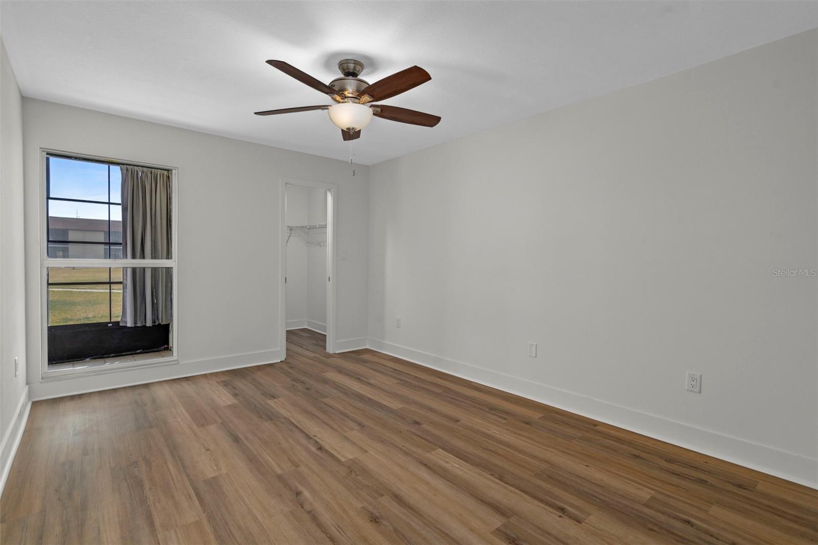 Image 14 of 39 For 5154 Turquoise Lane 106