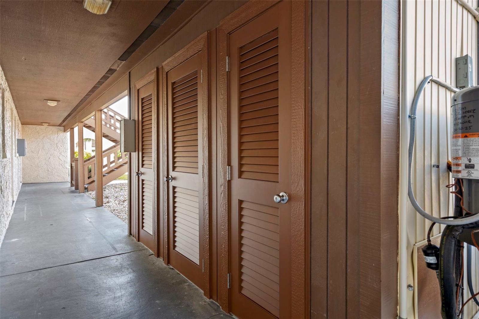 Image 23 of 39 For 5154 Turquoise Lane 106