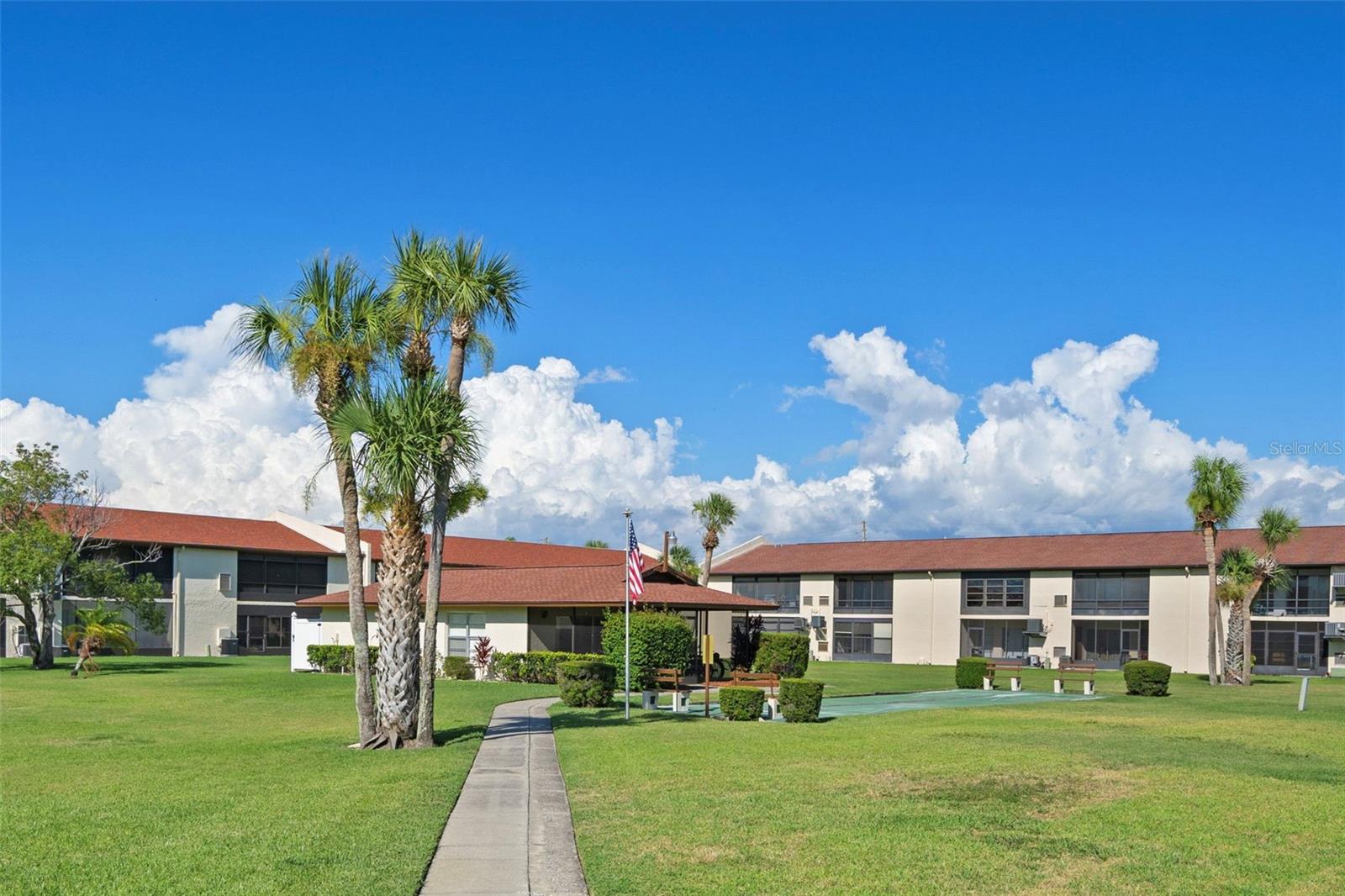 Image 26 of 39 For 5154 Turquoise Lane 106