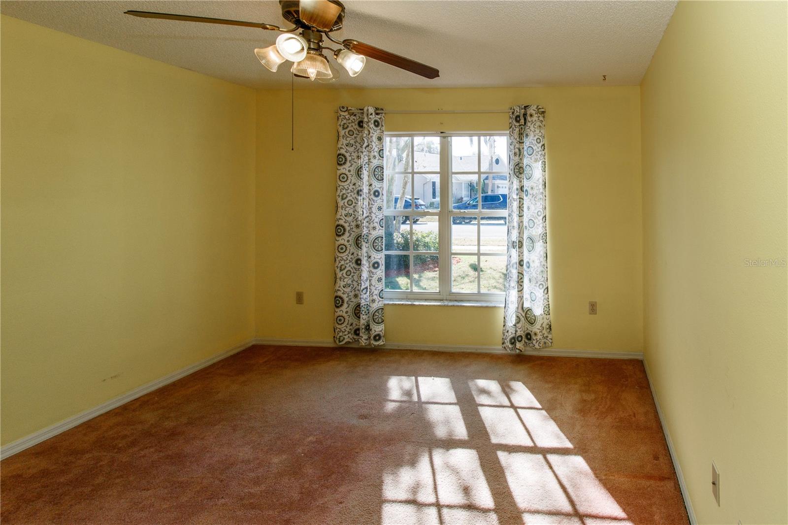 Image 21 of 31 For 9407 Calle Alta