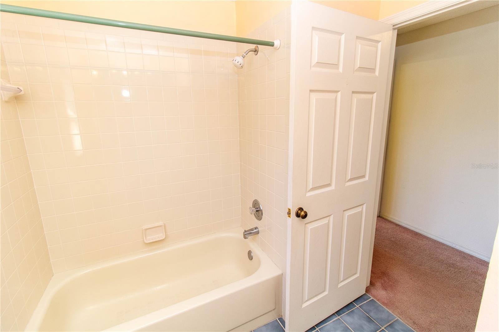 Image 23 of 31 For 9407 Calle Alta