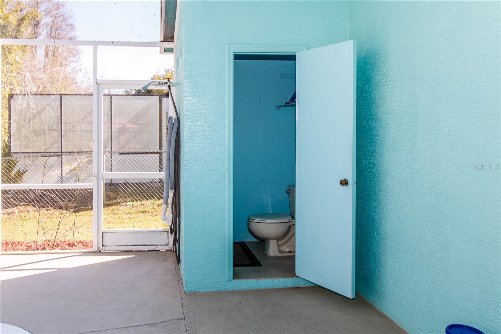 Image 28 of 31 For 9407 Calle Alta