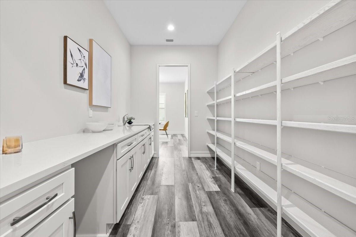 Image 23 of 29 For 3030 Bermuda Dunes Drive