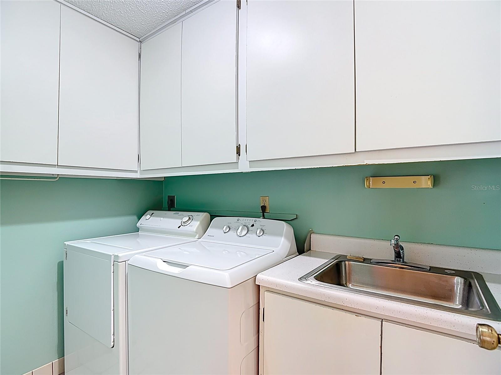 Image 48 of 57 For 8613 Stonehedge Way