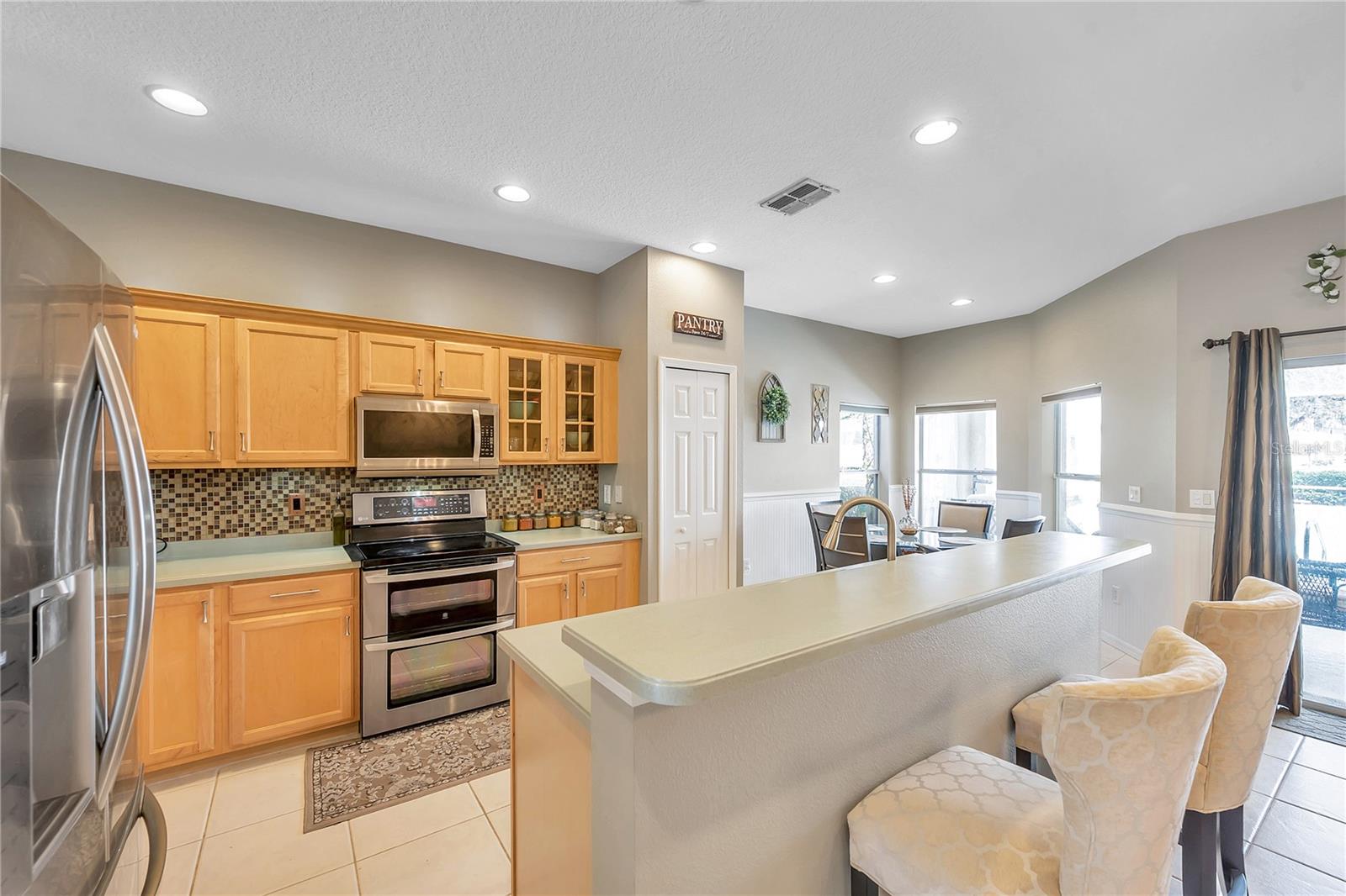 Image 15 of 72 For 11747 Manistique Way