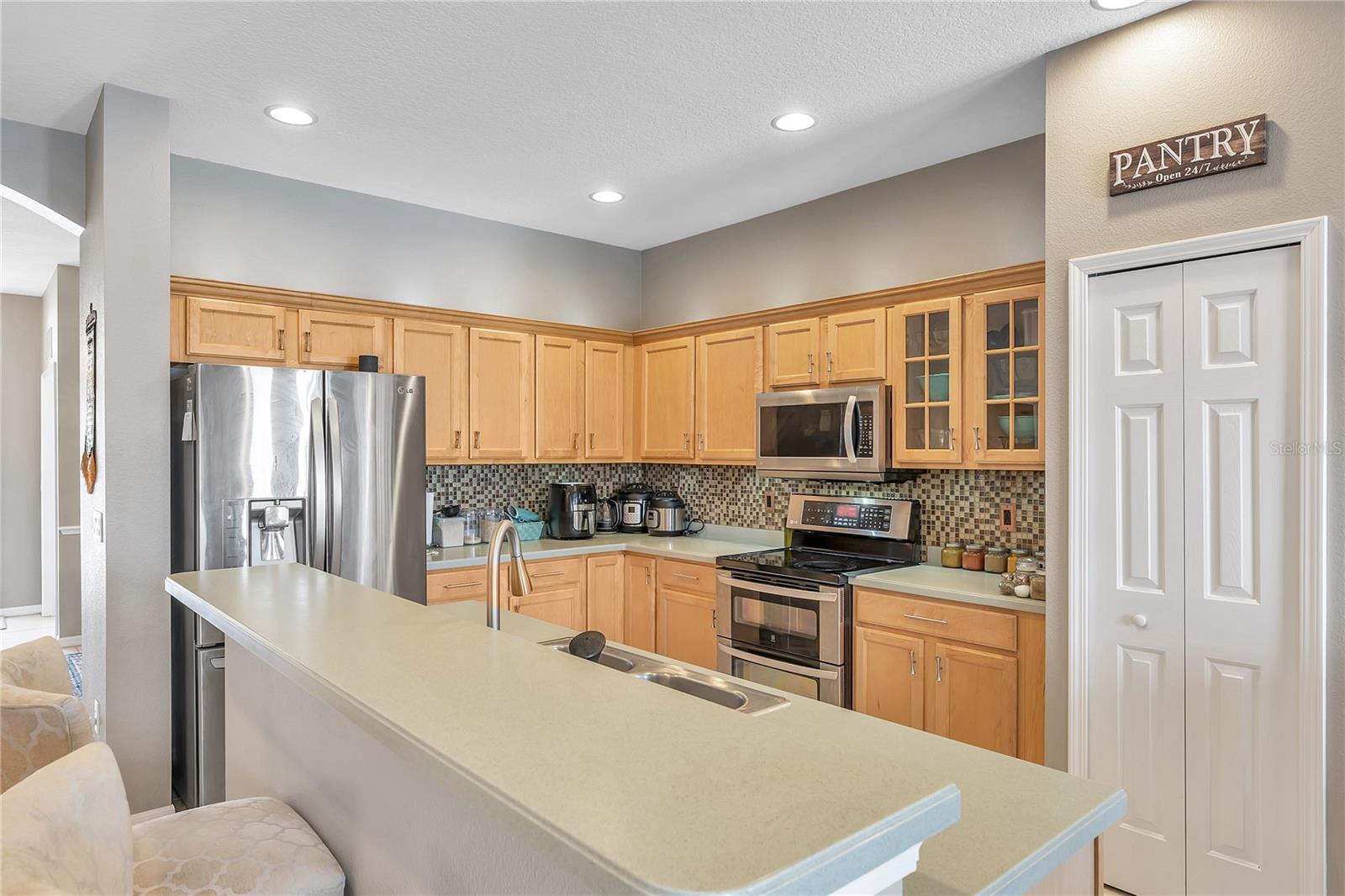 Image 17 of 72 For 11747 Manistique Way