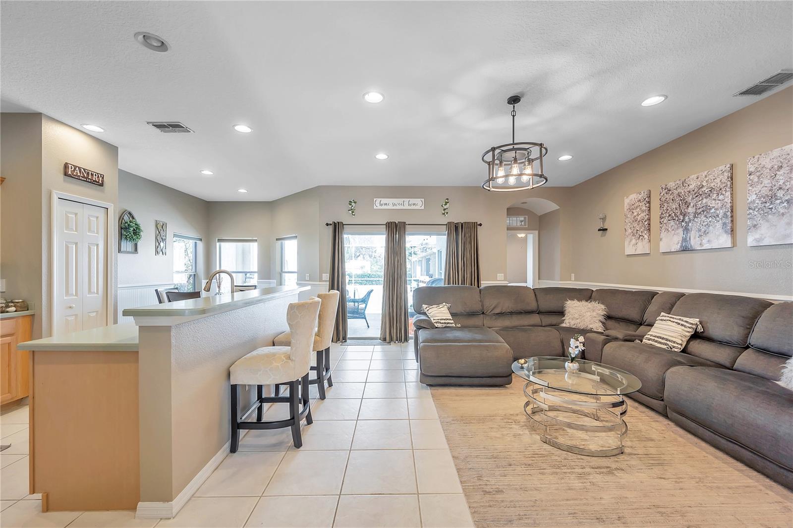 Image 27 of 72 For 11747 Manistique Way