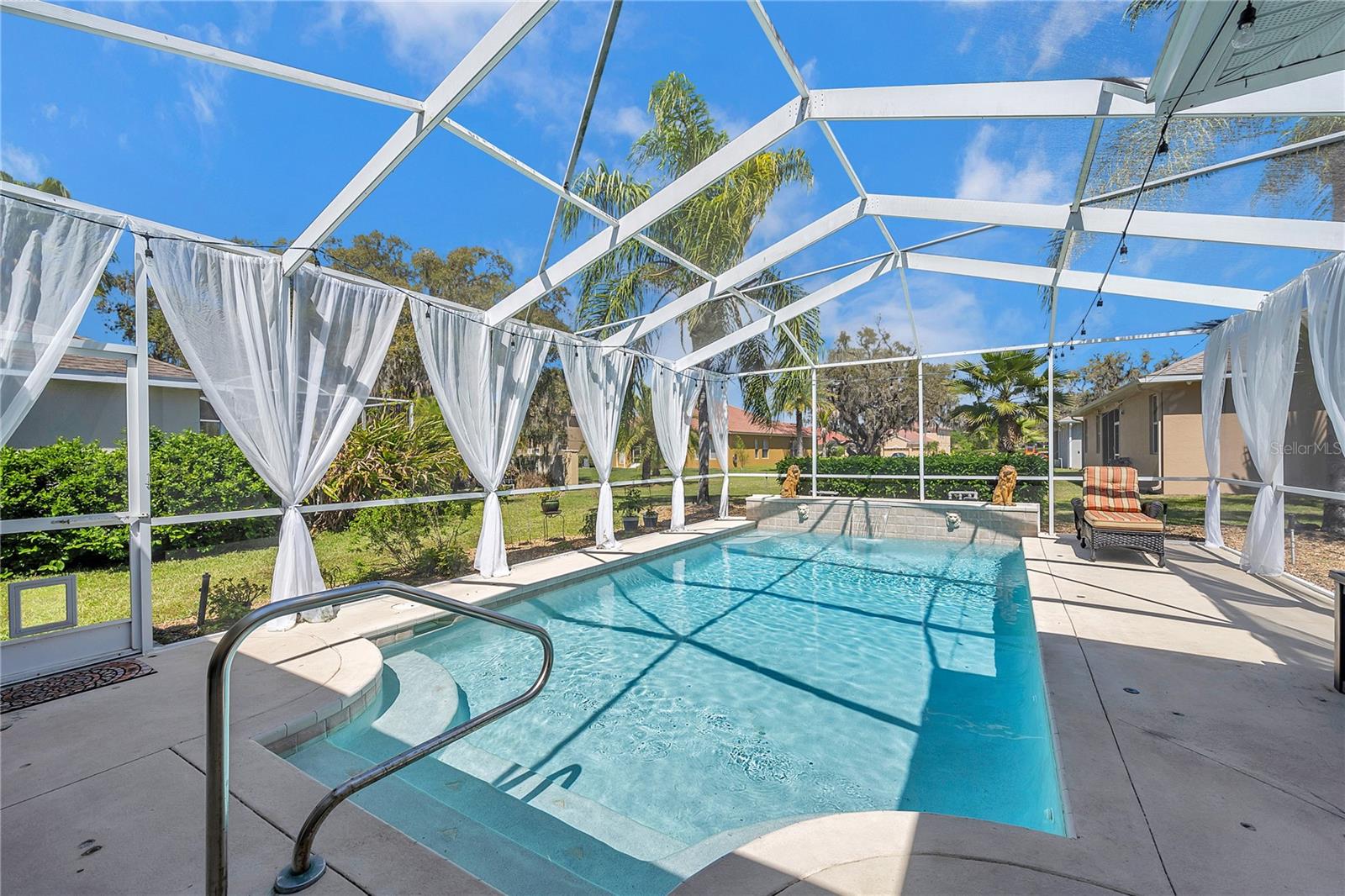 Image 3 of 72 For 11747 Manistique Way