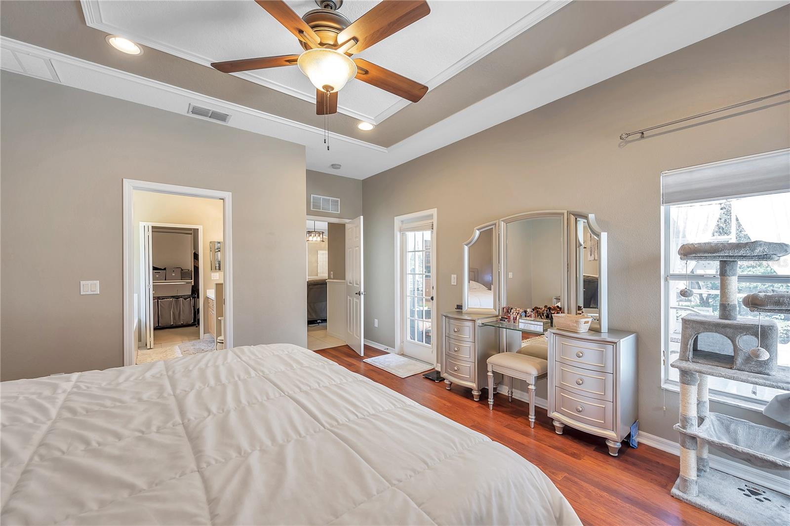 Image 33 of 72 For 11747 Manistique Way