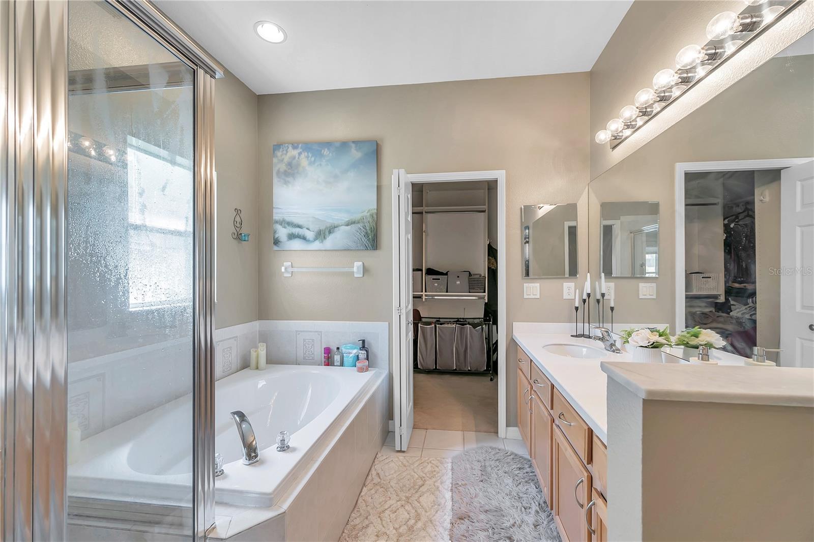 Image 36 of 72 For 11747 Manistique Way