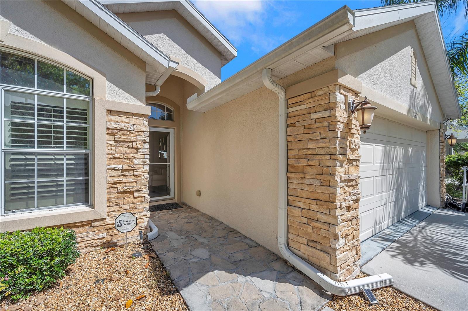 Image 9 of 72 For 11747 Manistique Way