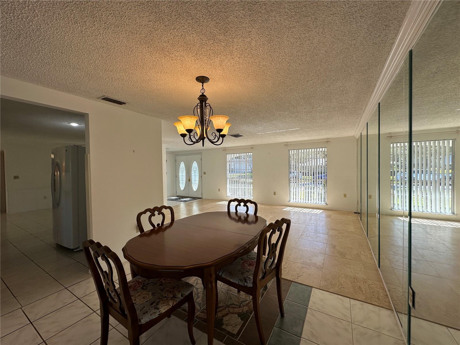 Image 11 of 55 For 8205 Valley Stream Lane