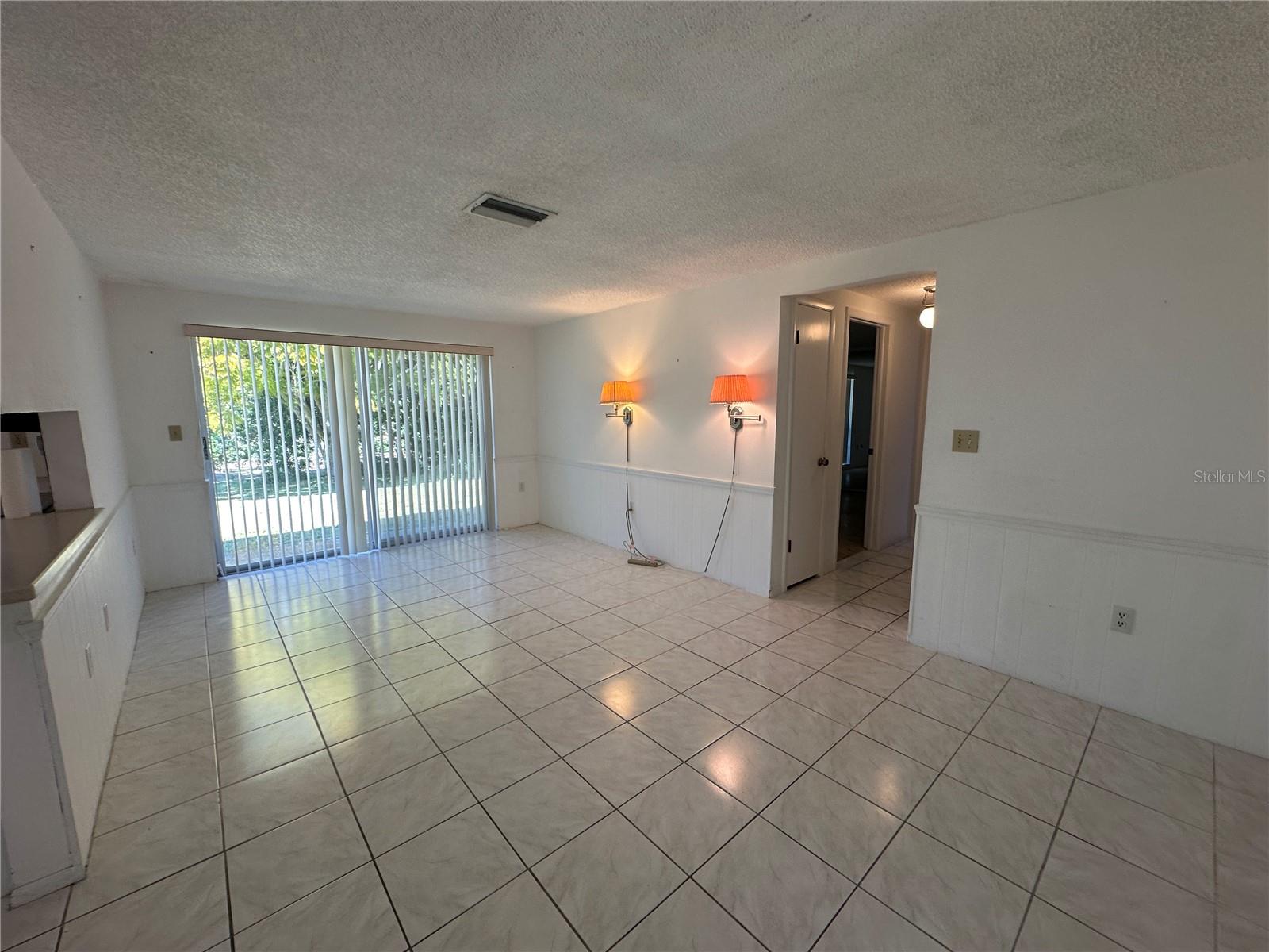 Image 20 of 55 For 8205 Valley Stream Lane