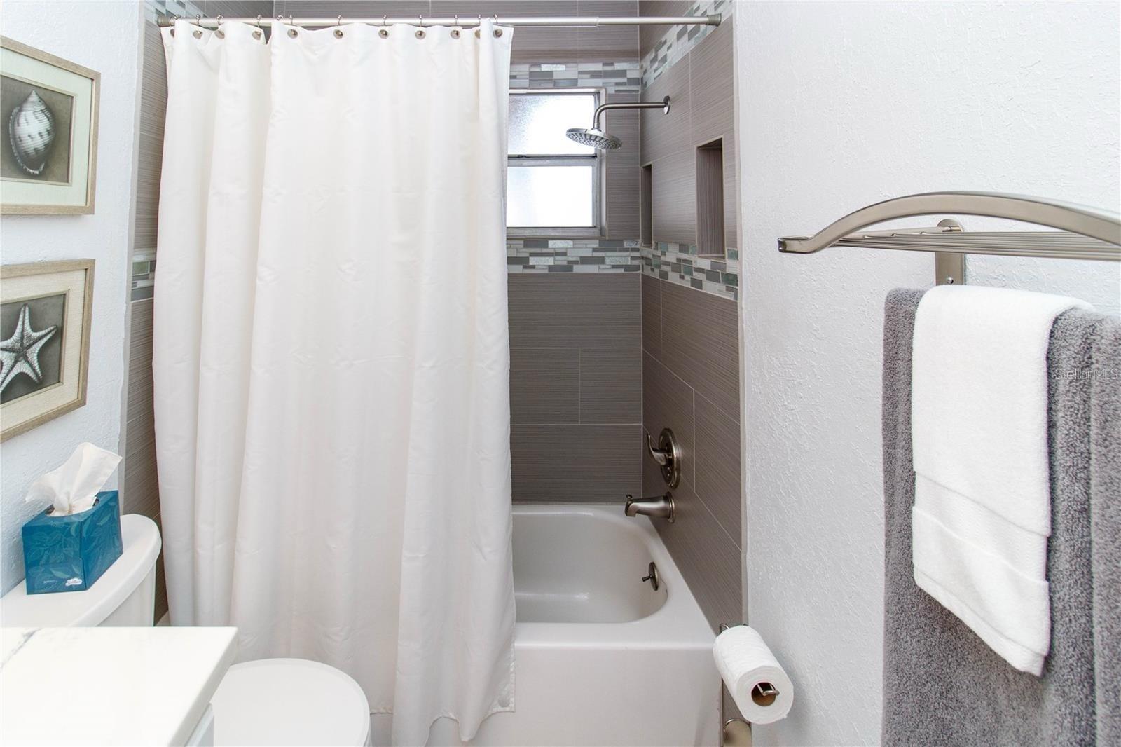 Image 16 of 21 For 5135 Gemstone Drive 202