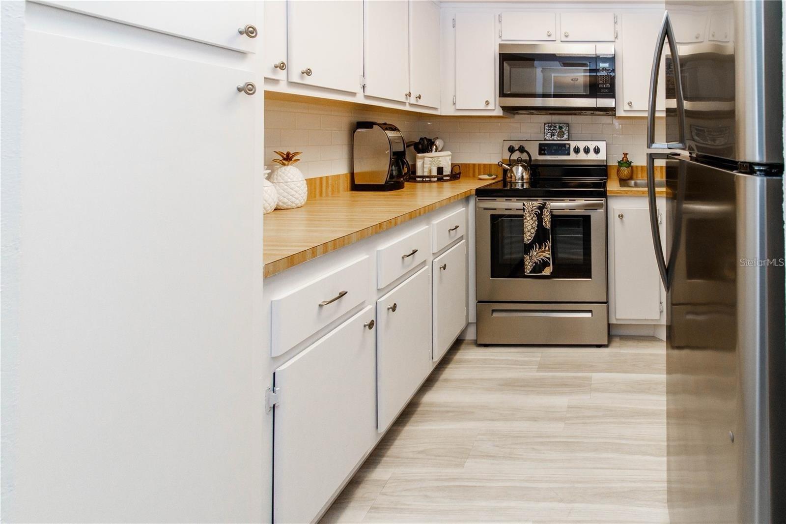 Image 9 of 21 For 5135 Gemstone Drive 202