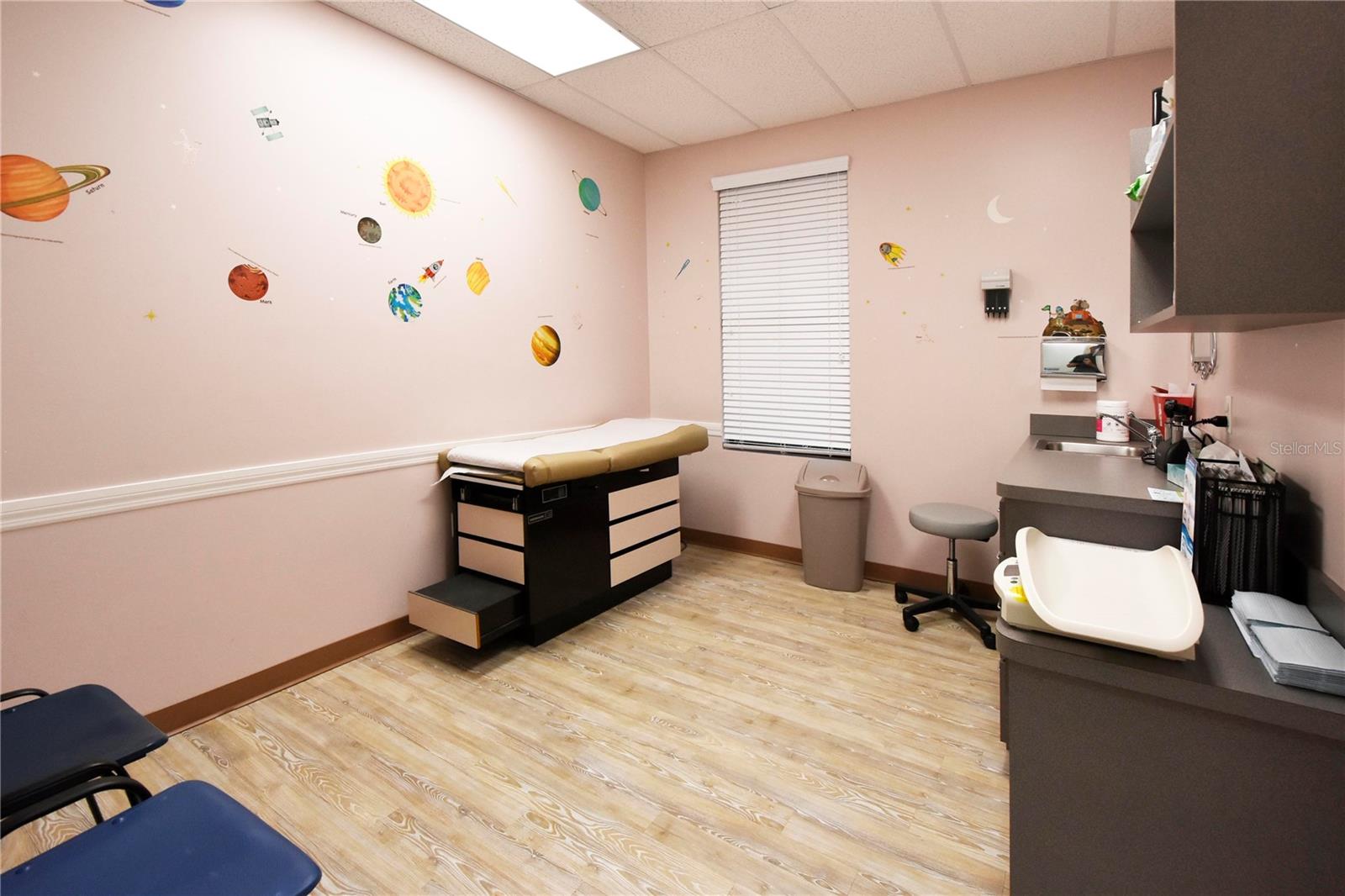 Listing photo id 15 for 1812 Health Care Drive