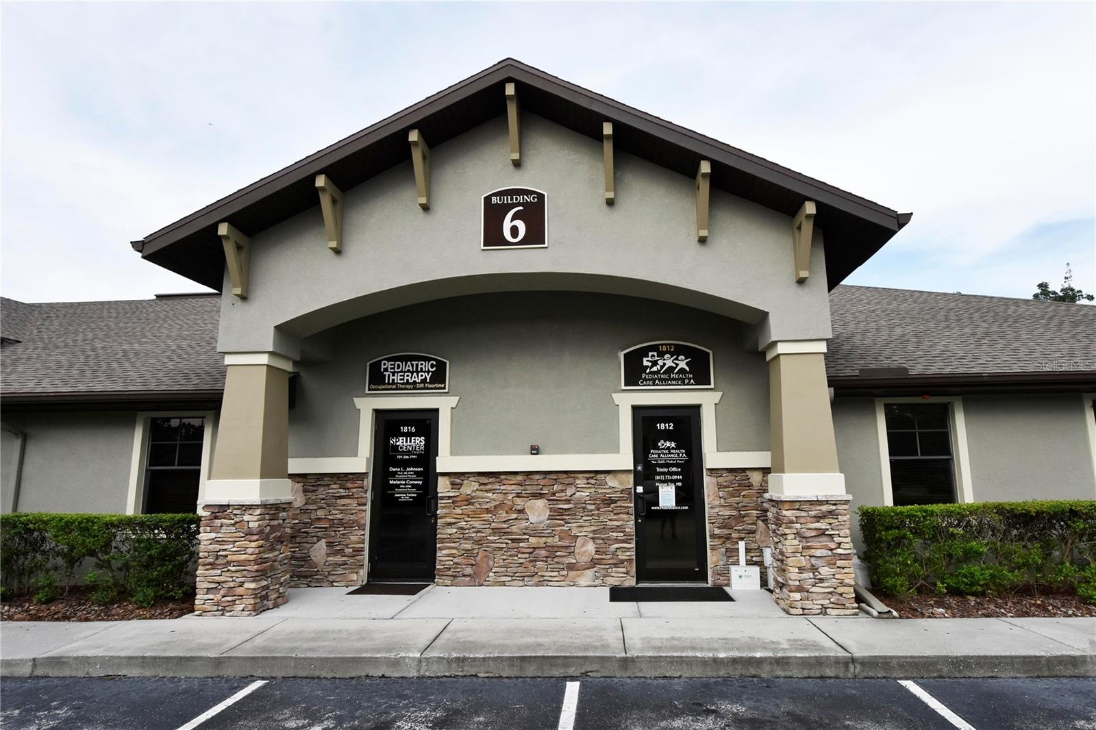 Listing photo id 0 for 1812 Health Care Drive