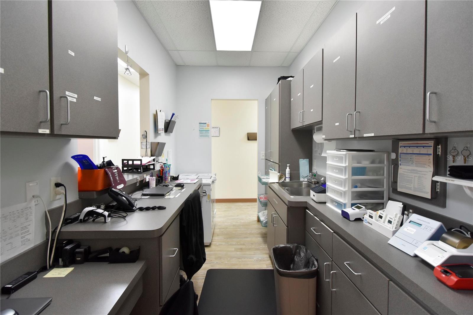 Listing photo id 6 for 1812 Health Care Drive