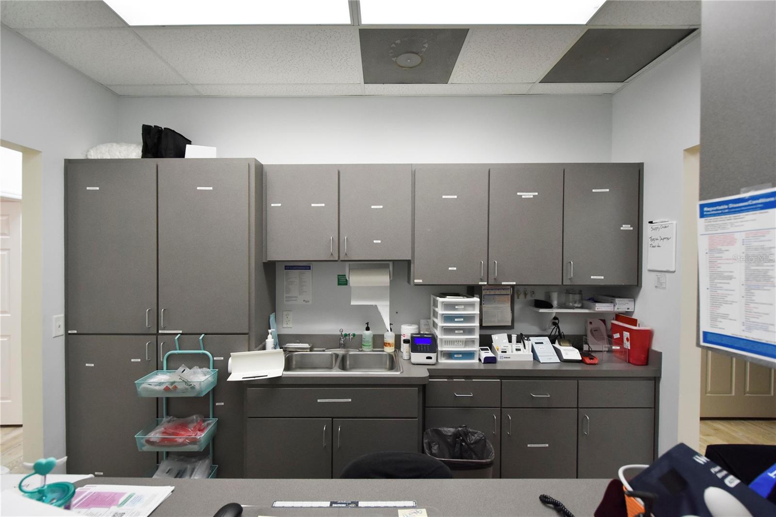 Listing photo id 7 for 1812 Health Care Drive