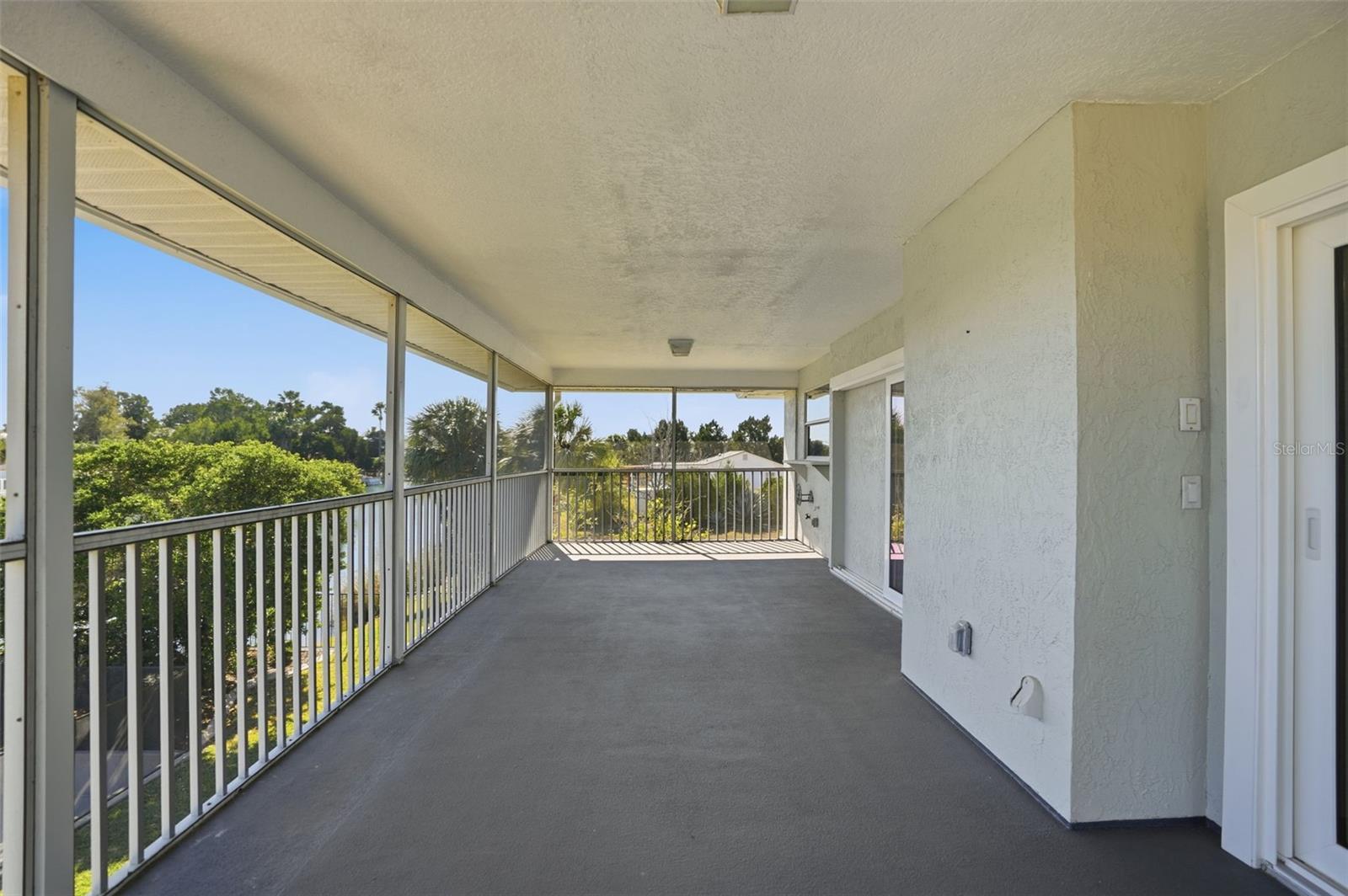 Image 44 of 75 For 3344 Gardenia Drive