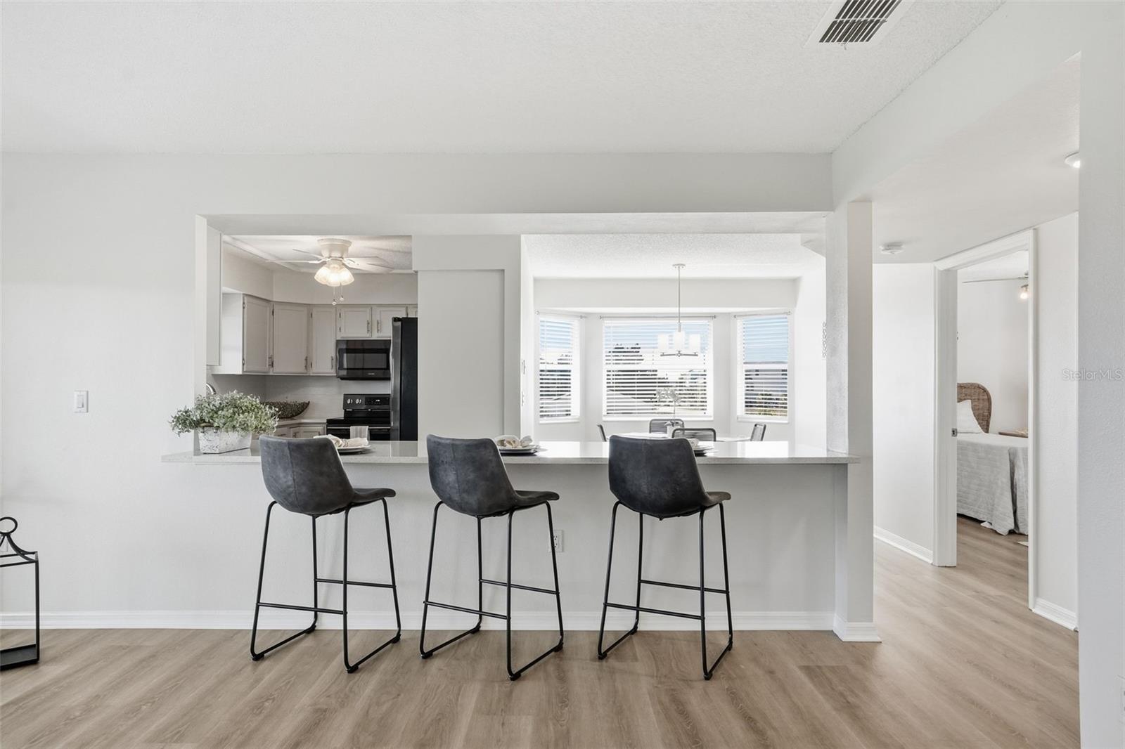 Image 7 of 75 For 3344 Gardenia Drive