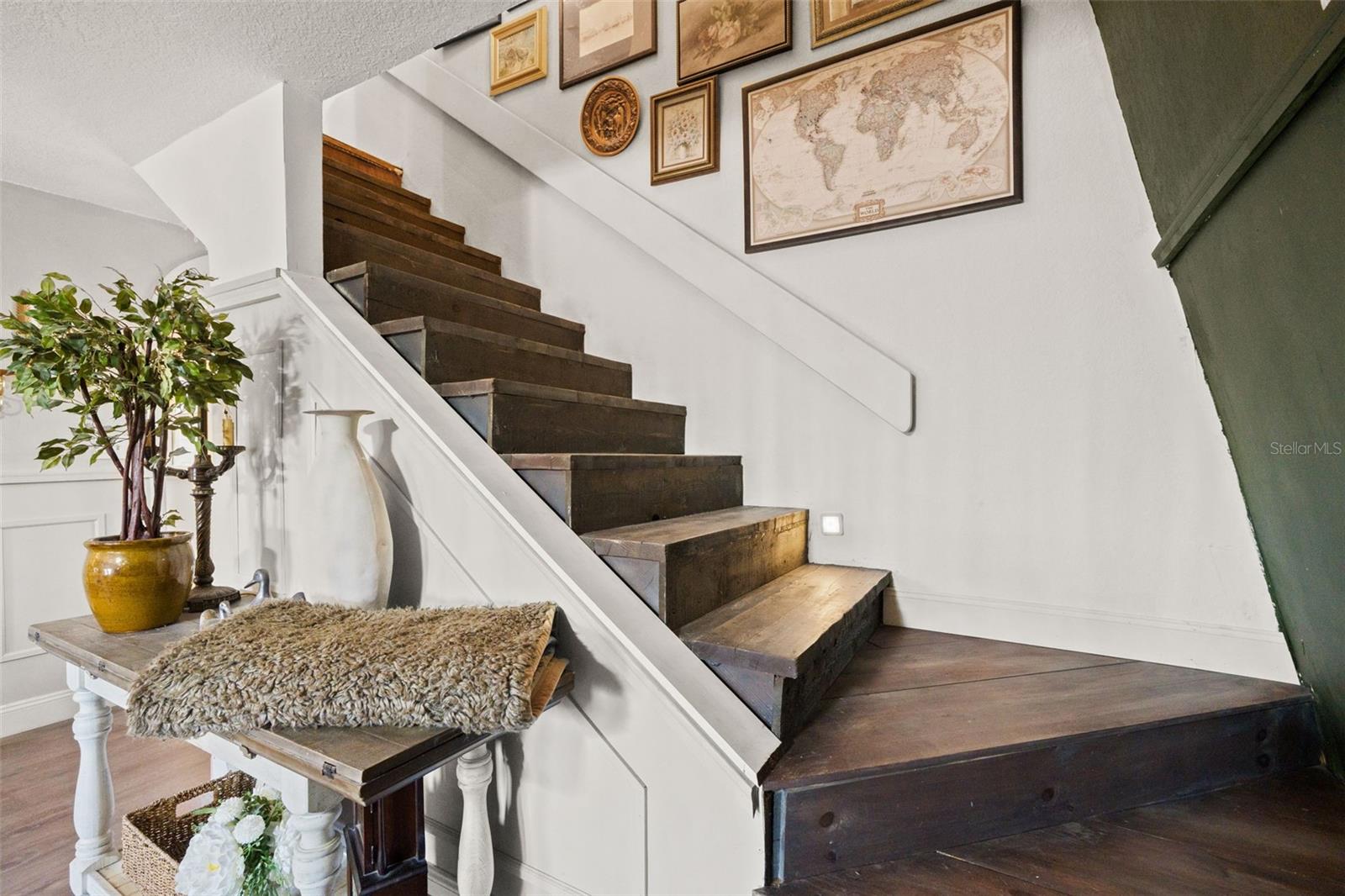 Image 10 of 60 For 6271 Colony Circle