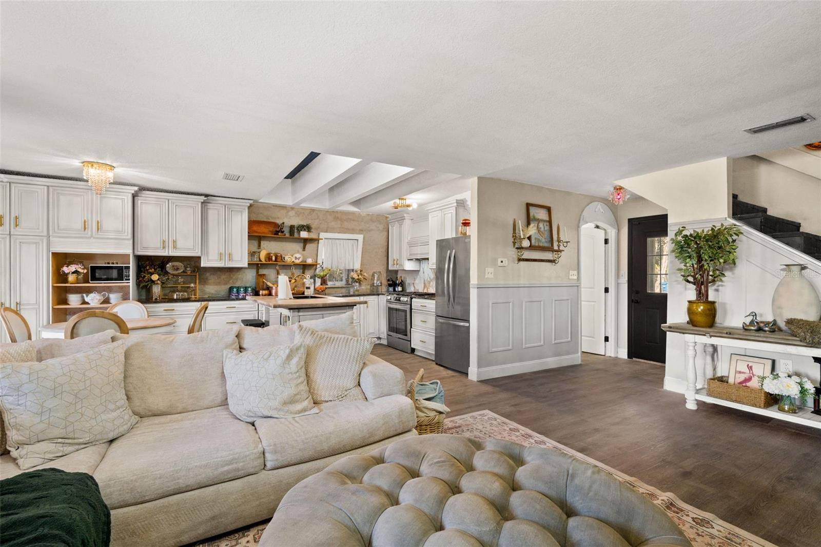 Image 16 of 60 For 6271 Colony Circle