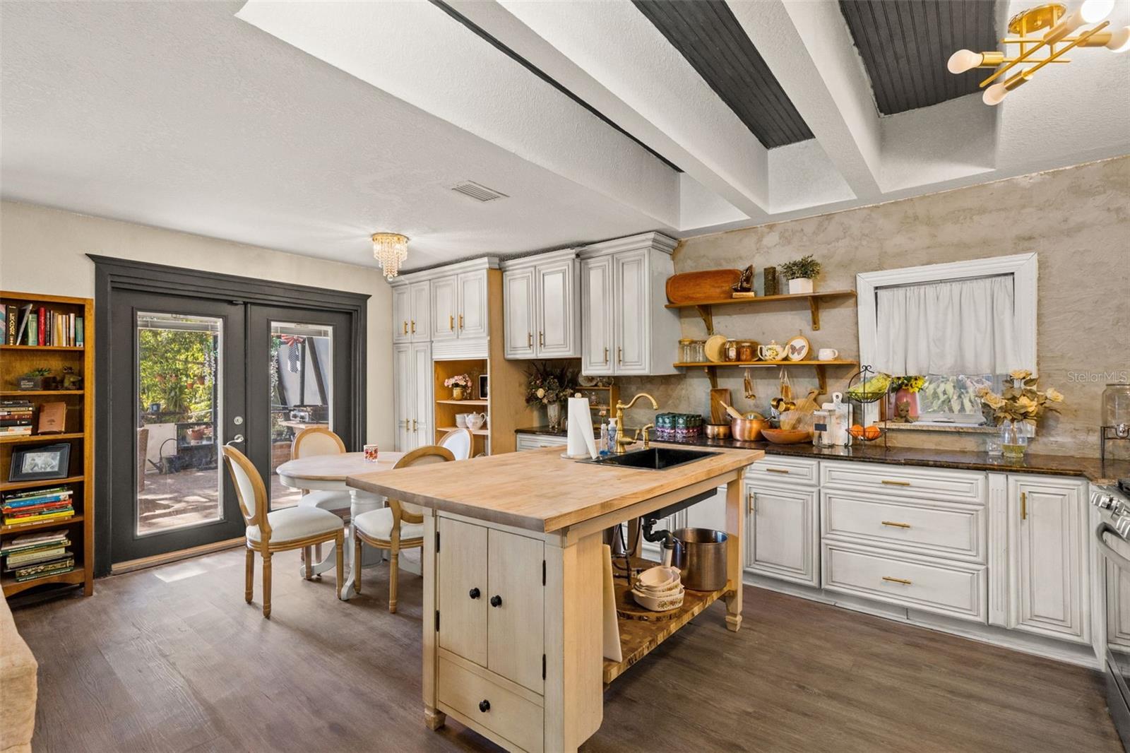 Image 19 of 60 For 6271 Colony Circle