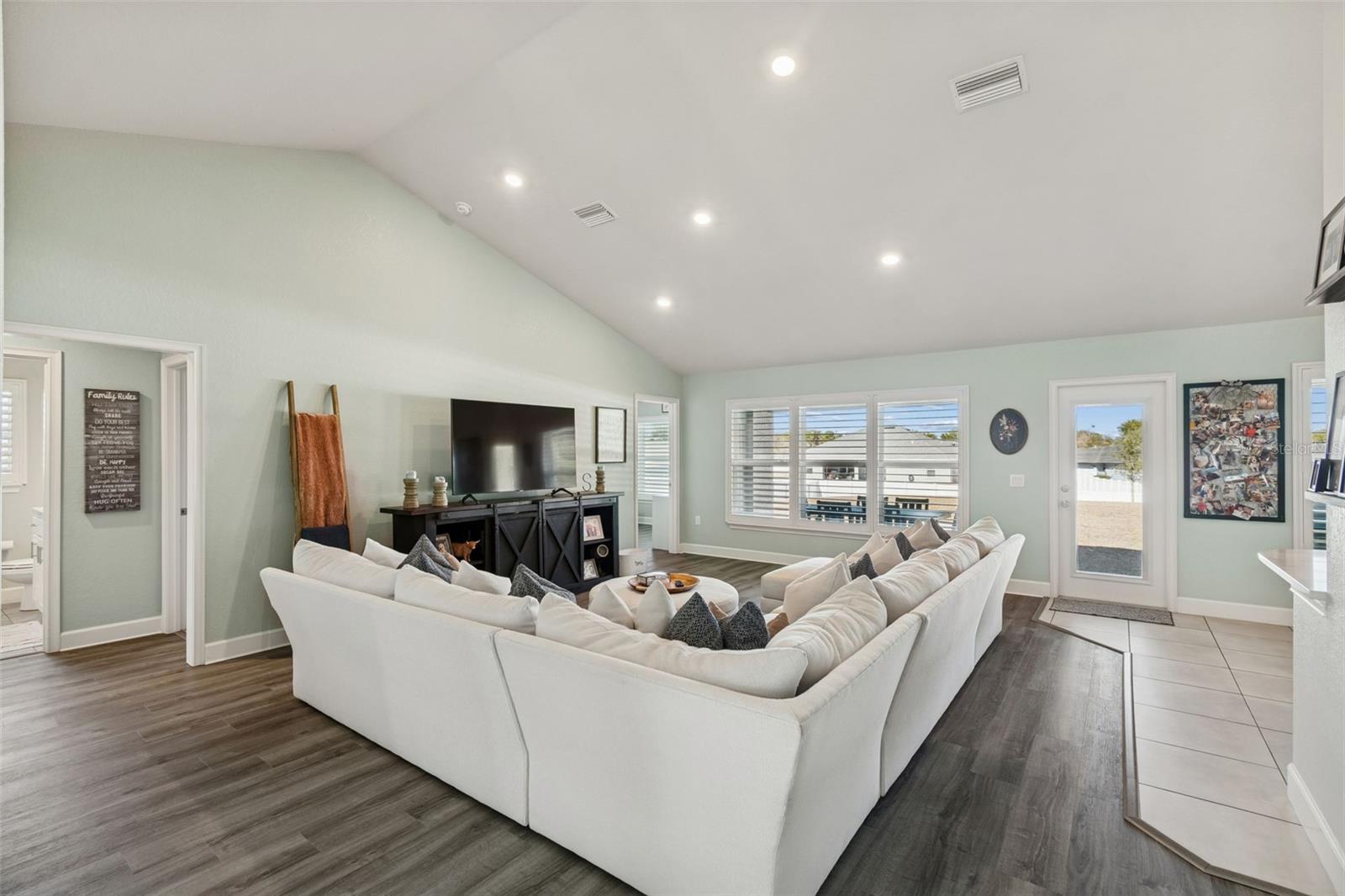 Image 10 of 38 For 12517 Sunset Woods Drive