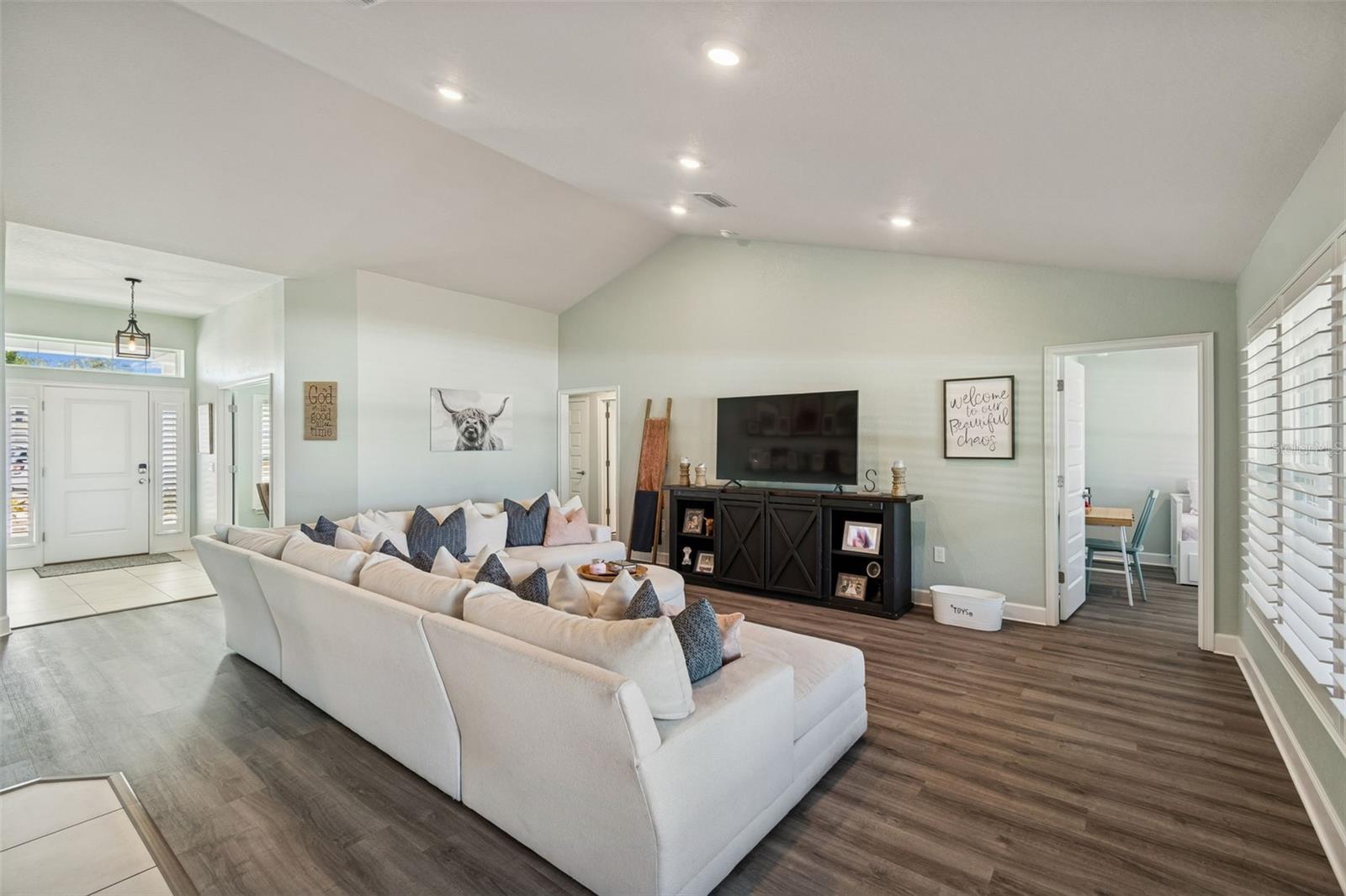 Image 12 of 38 For 12517 Sunset Woods Drive