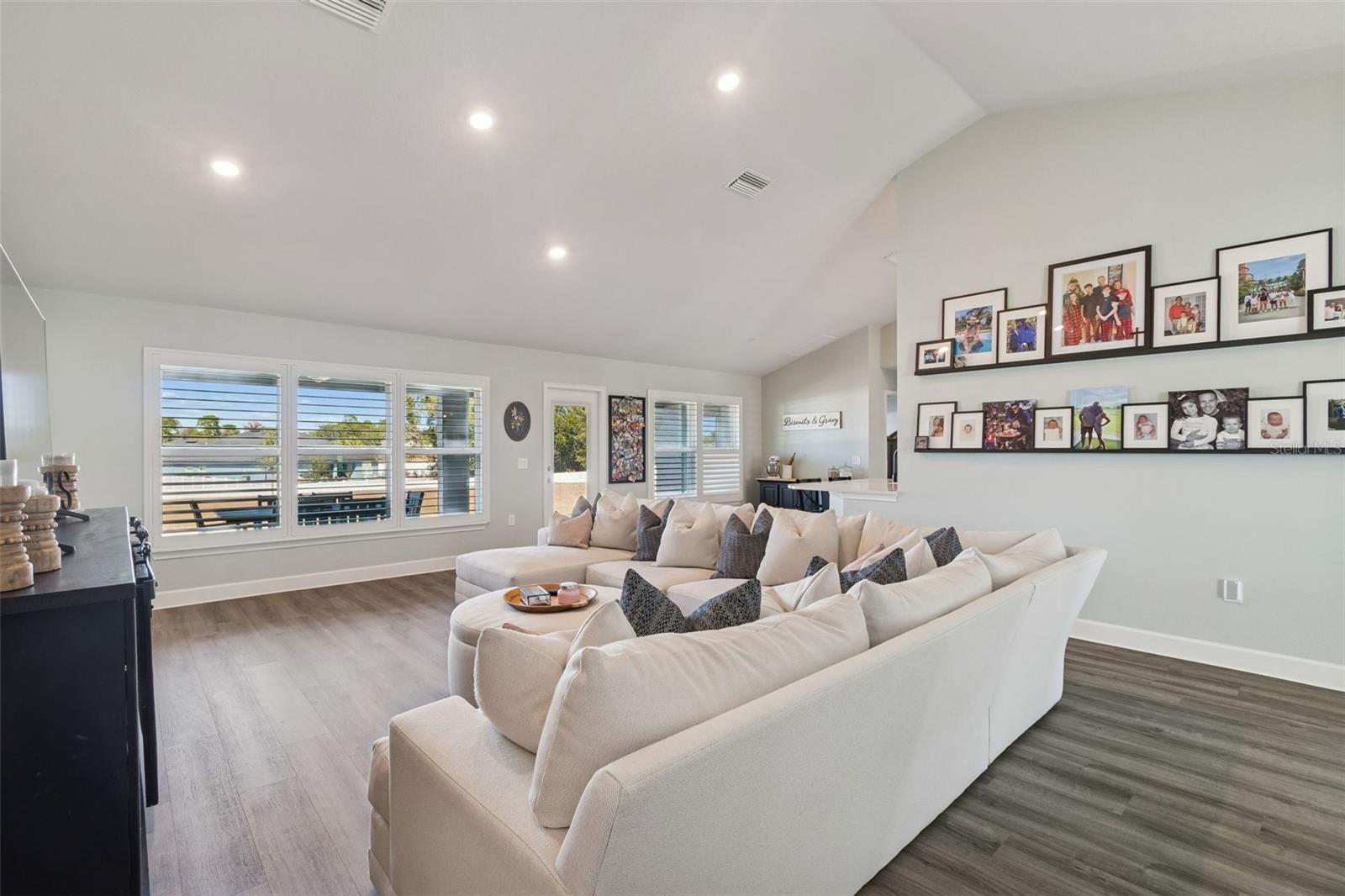 Image 9 of 38 For 12517 Sunset Woods Drive