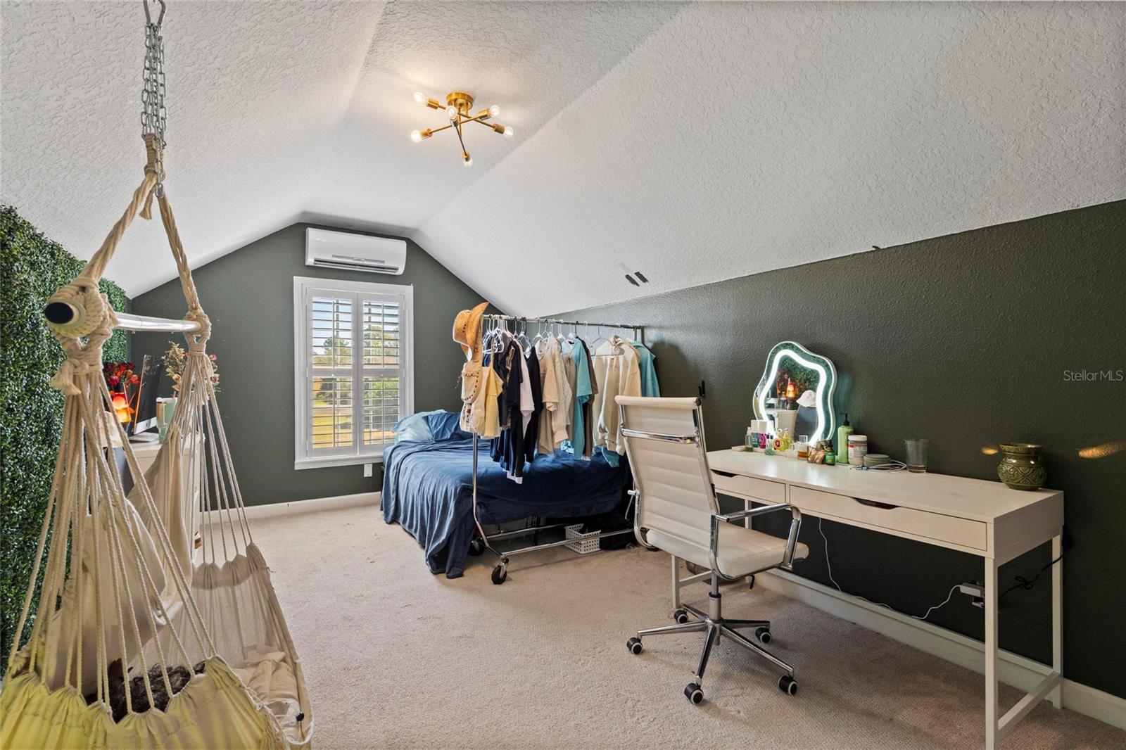 Image 24 of 32 For 1997 Lexington Place