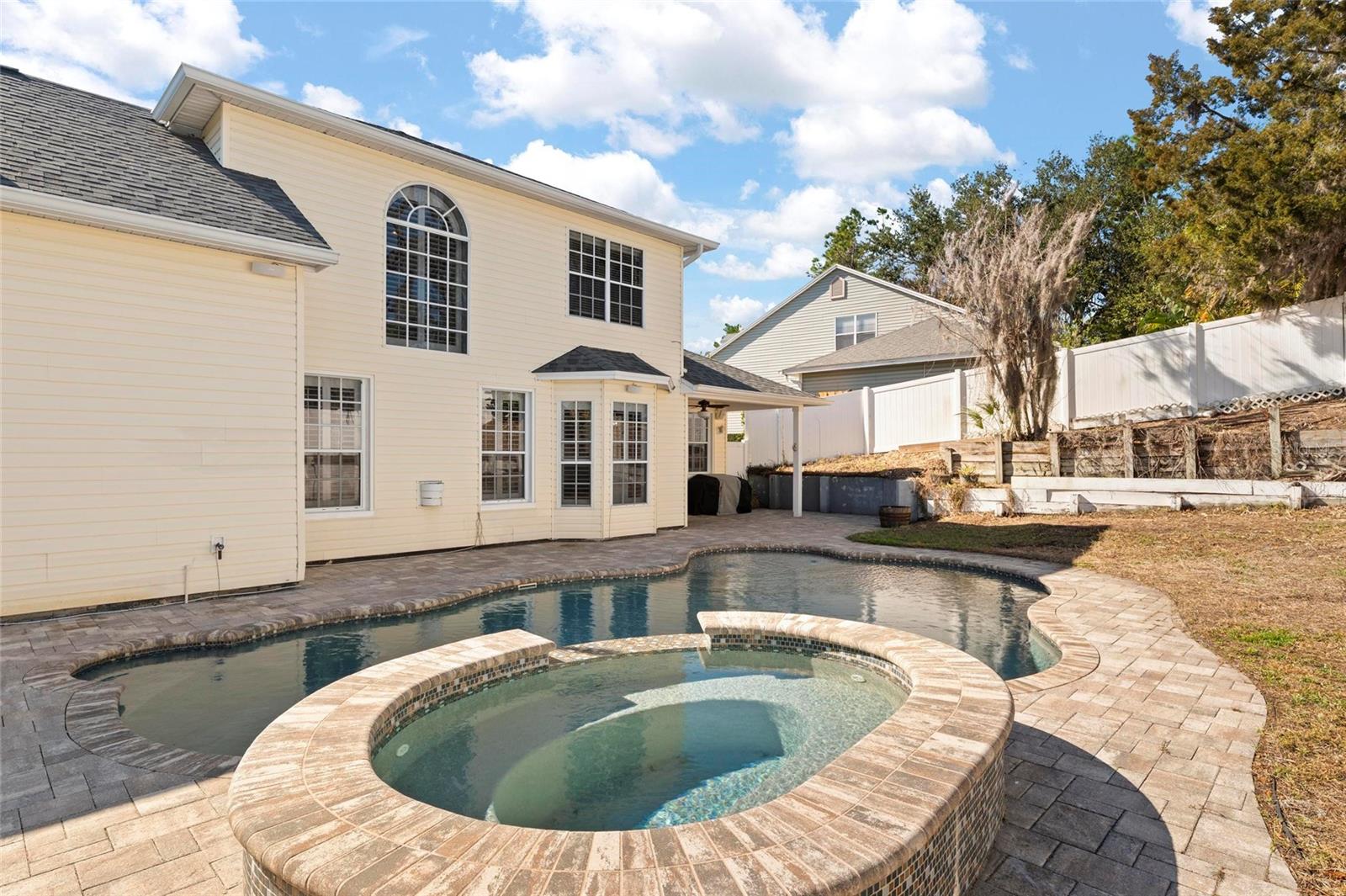 Image 28 of 32 For 1997 Lexington Place