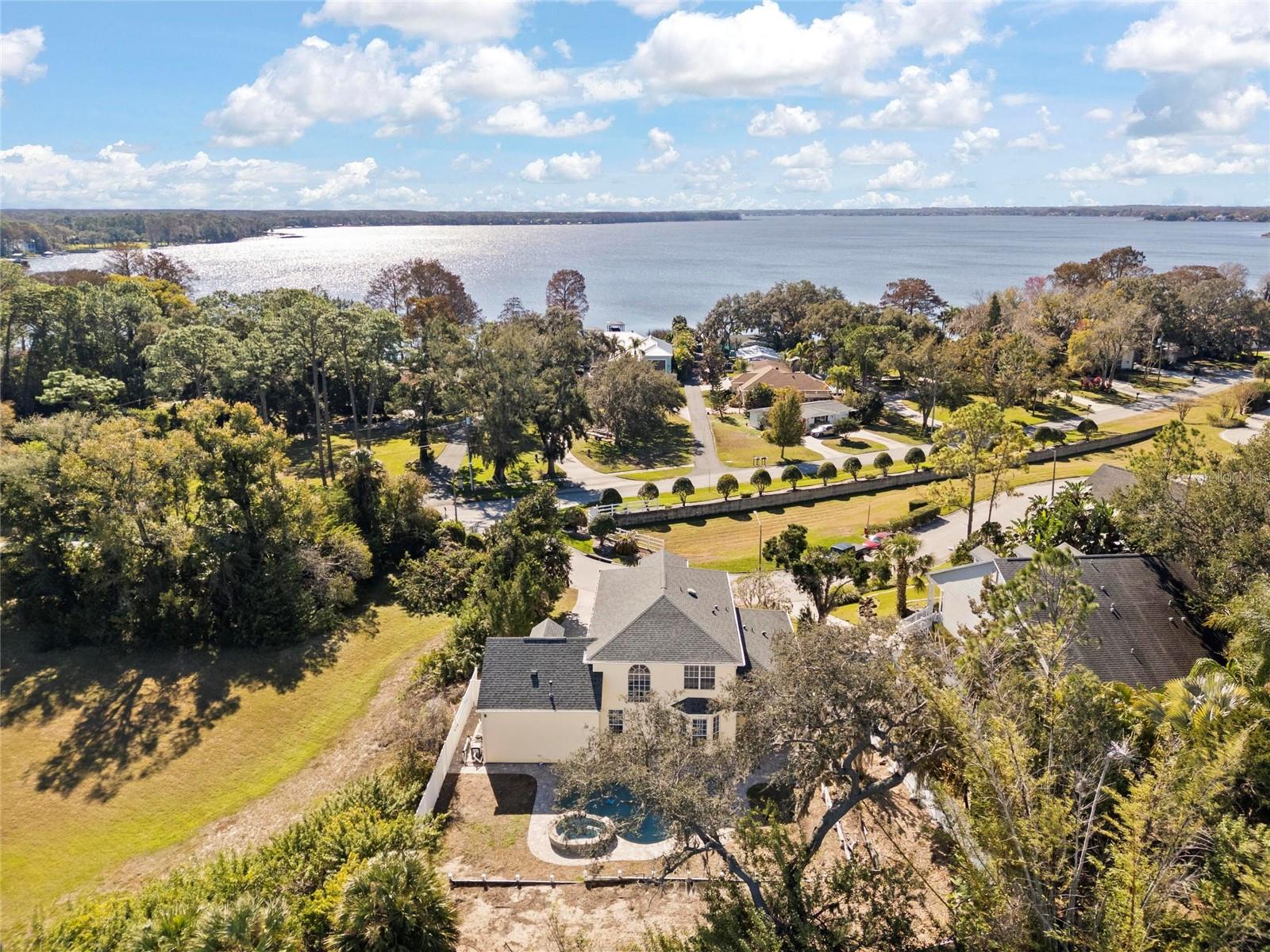 Image 4 of 32 For 1997 Lexington Place