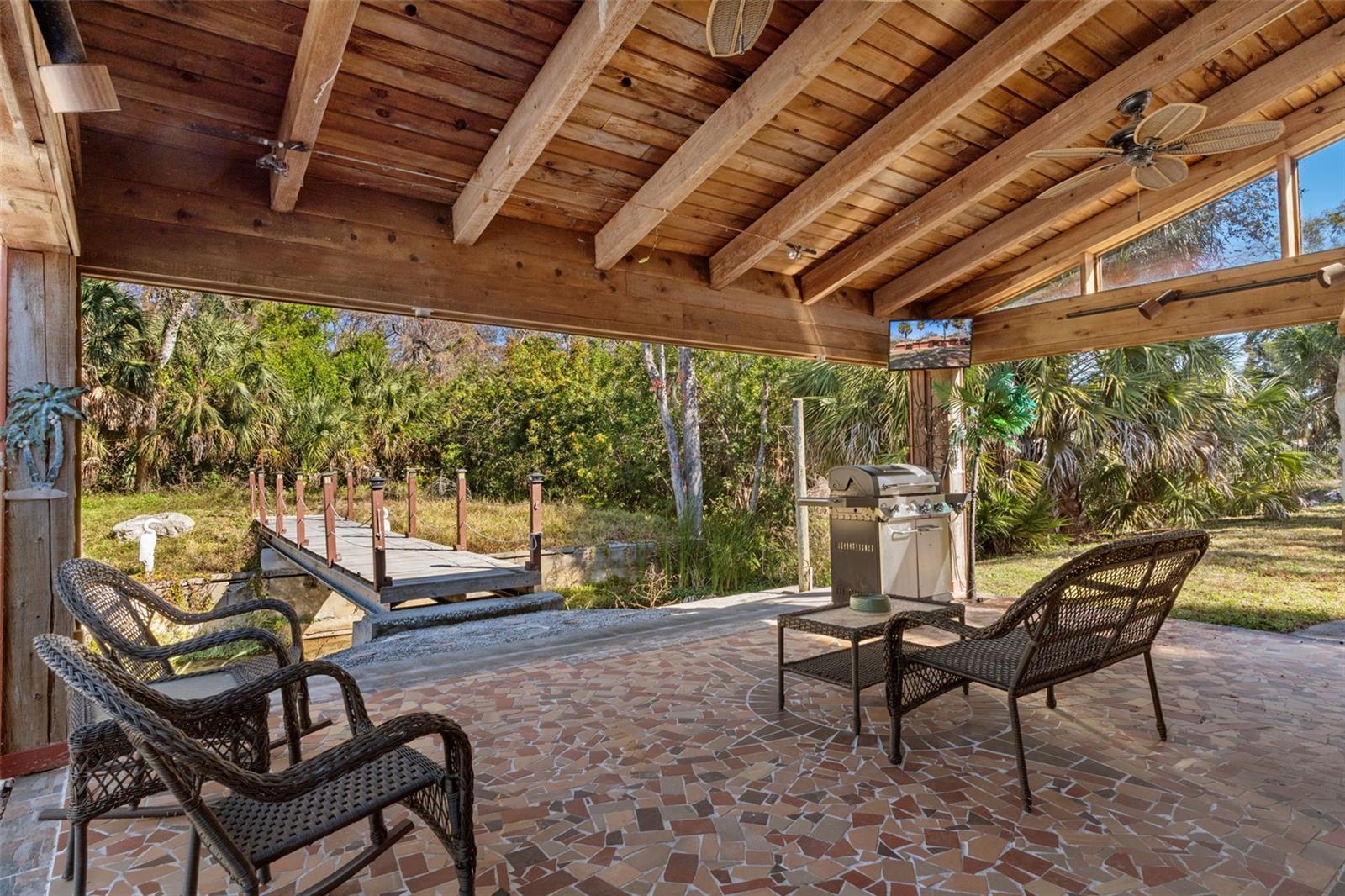 Listing photo id 58 for 8301 Congress Street