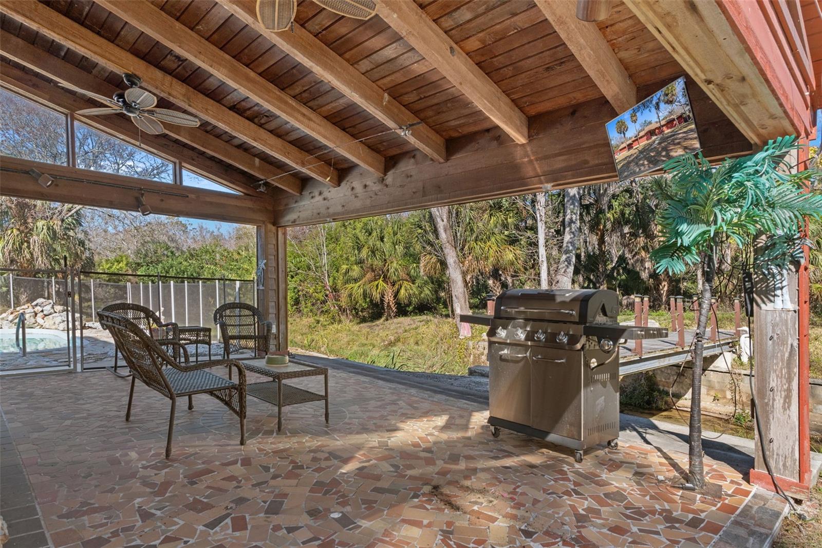 Listing photo id 59 for 8301 Congress Street