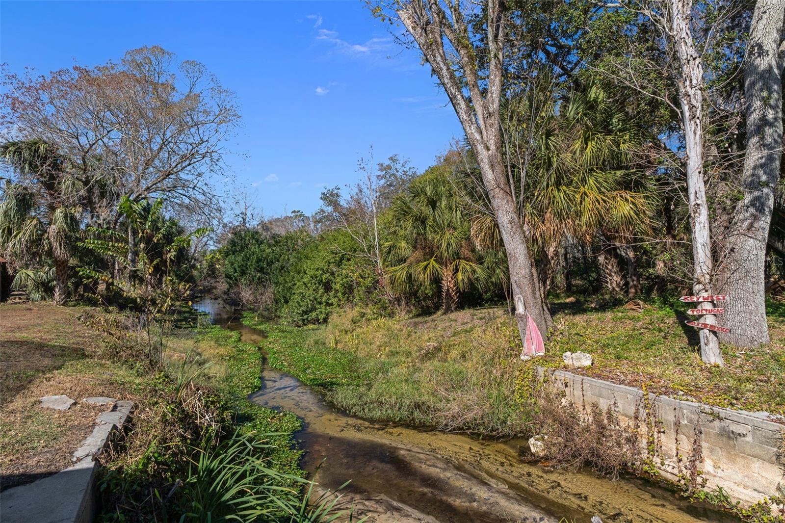 Listing photo id 61 for 8301 Congress Street