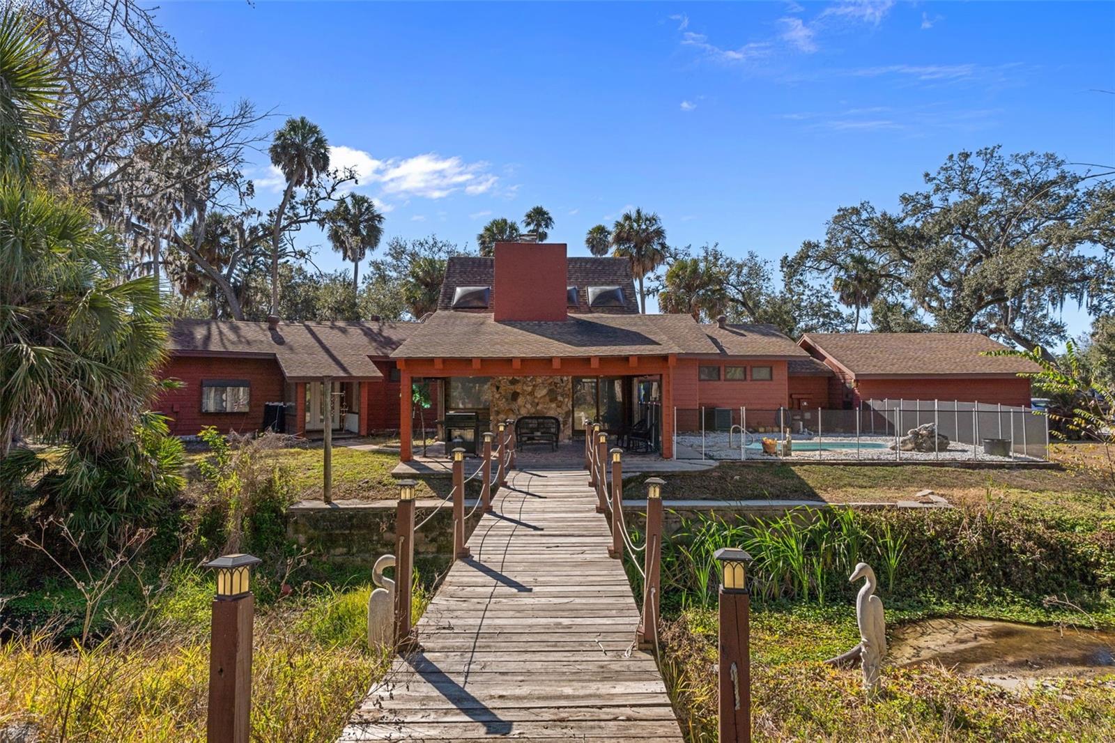 Listing photo id 63 for 8301 Congress Street