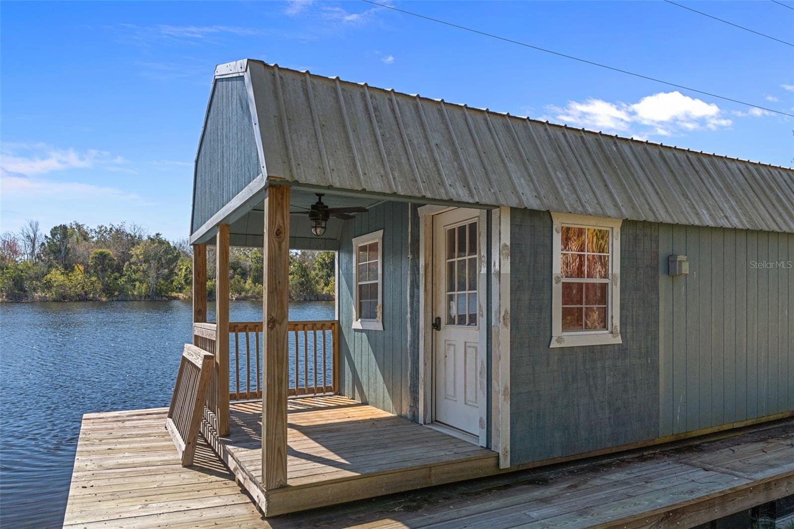 Listing photo id 74 for 8301 Congress Street