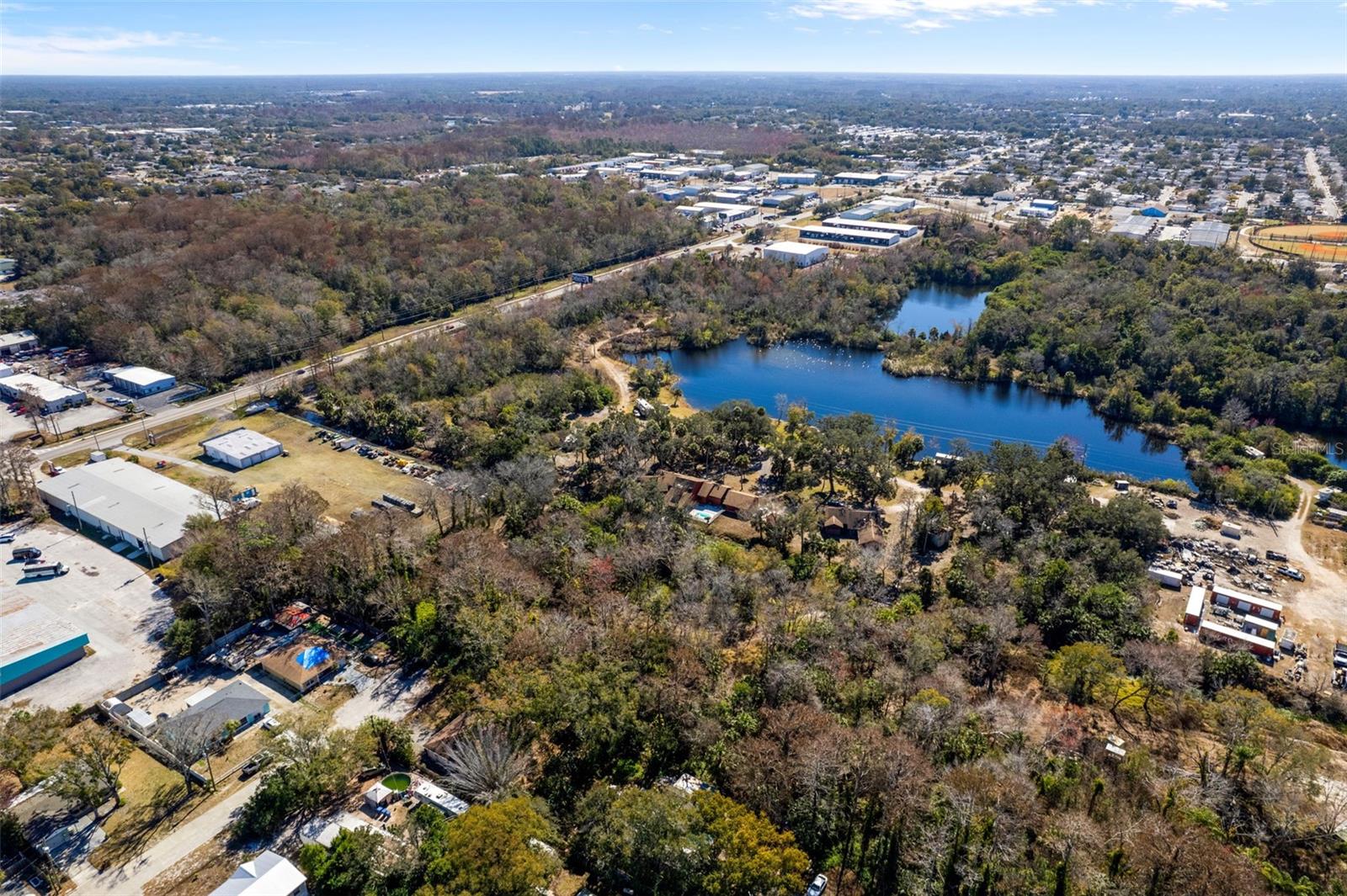 Listing photo id 89 for 8301 Congress Street