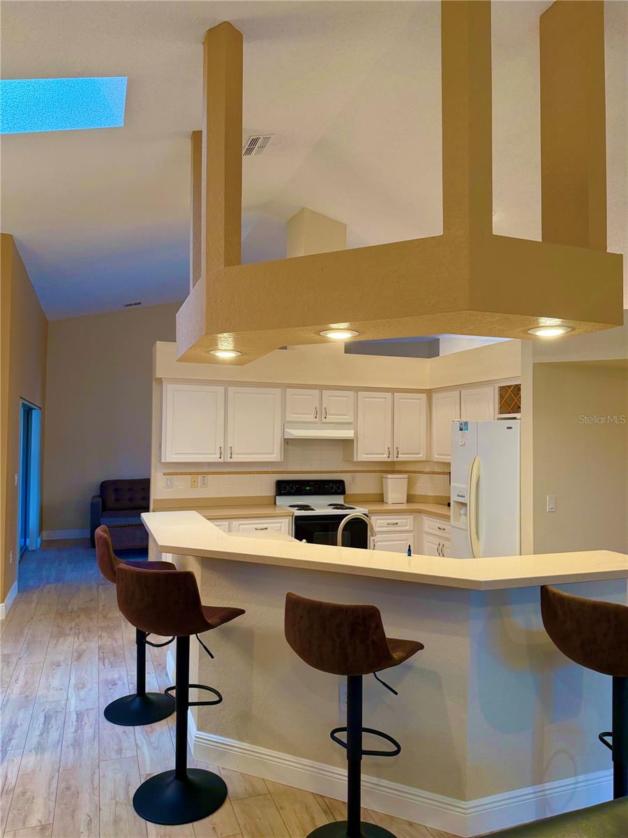 Image 7 of 24 For 9448 Tooke Shore Drive