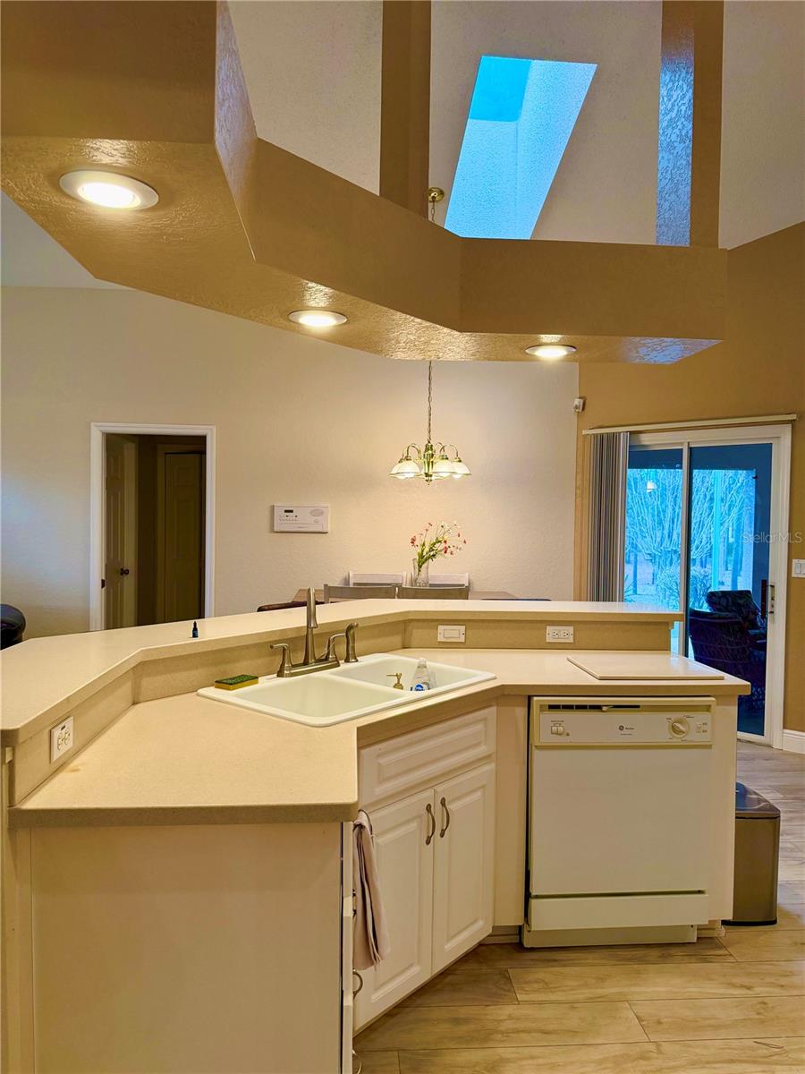 Image 9 of 24 For 9448 Tooke Shore Drive