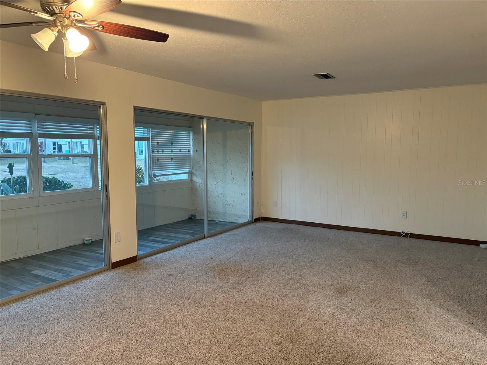 Image 10 of 13 For 5433 Palm Drive